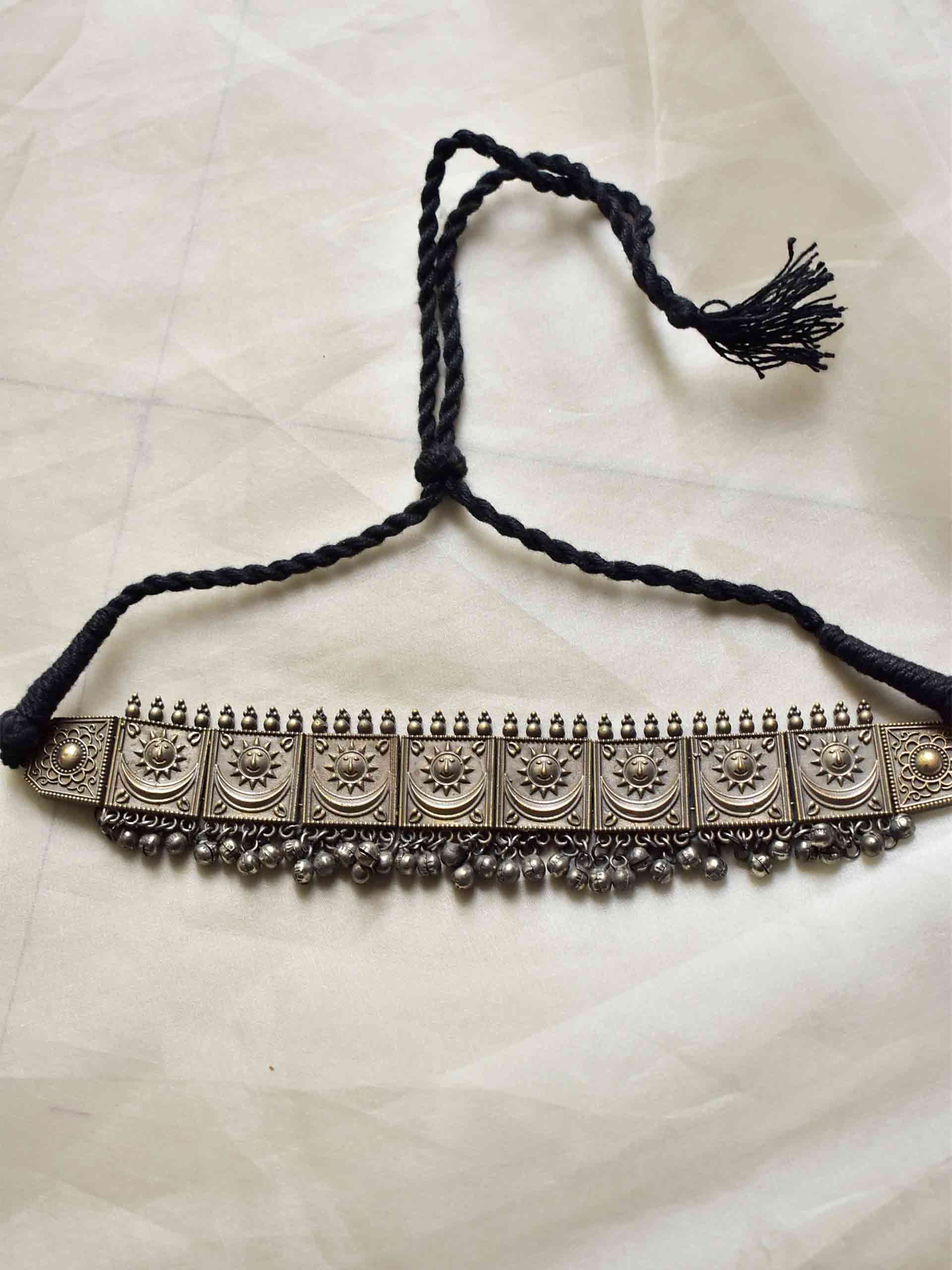 Chaand suraj - Choker
