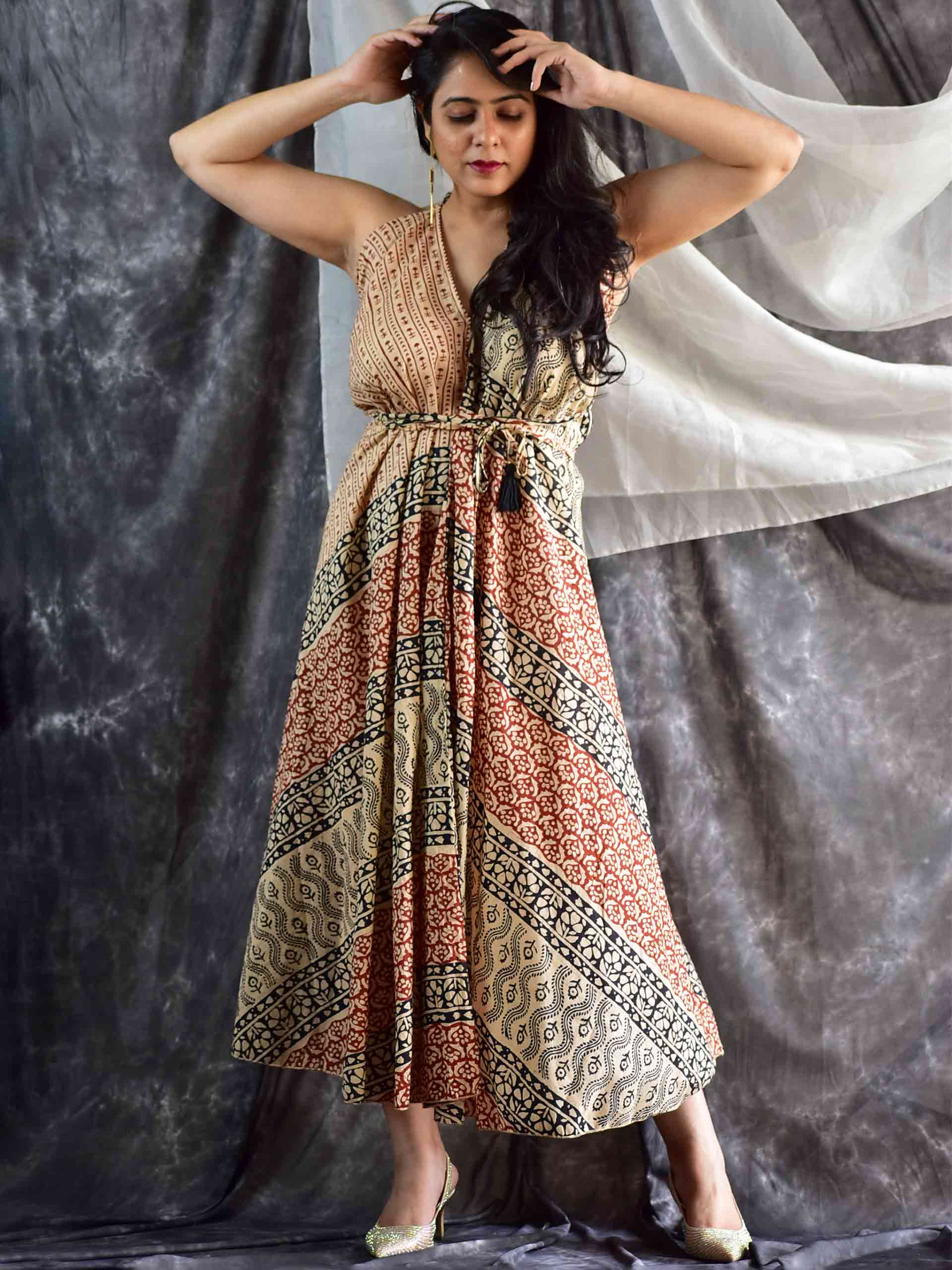 Halter neck discount dress designs