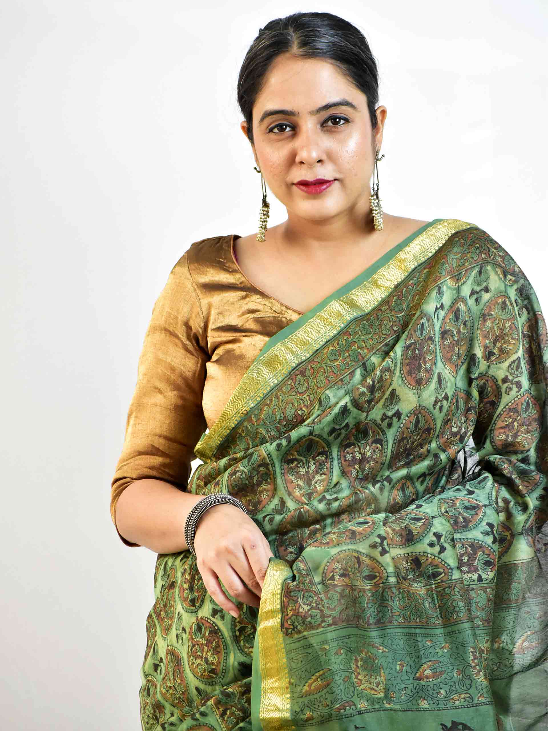 Deewanapan - Dabu Maheshwari silk saree
