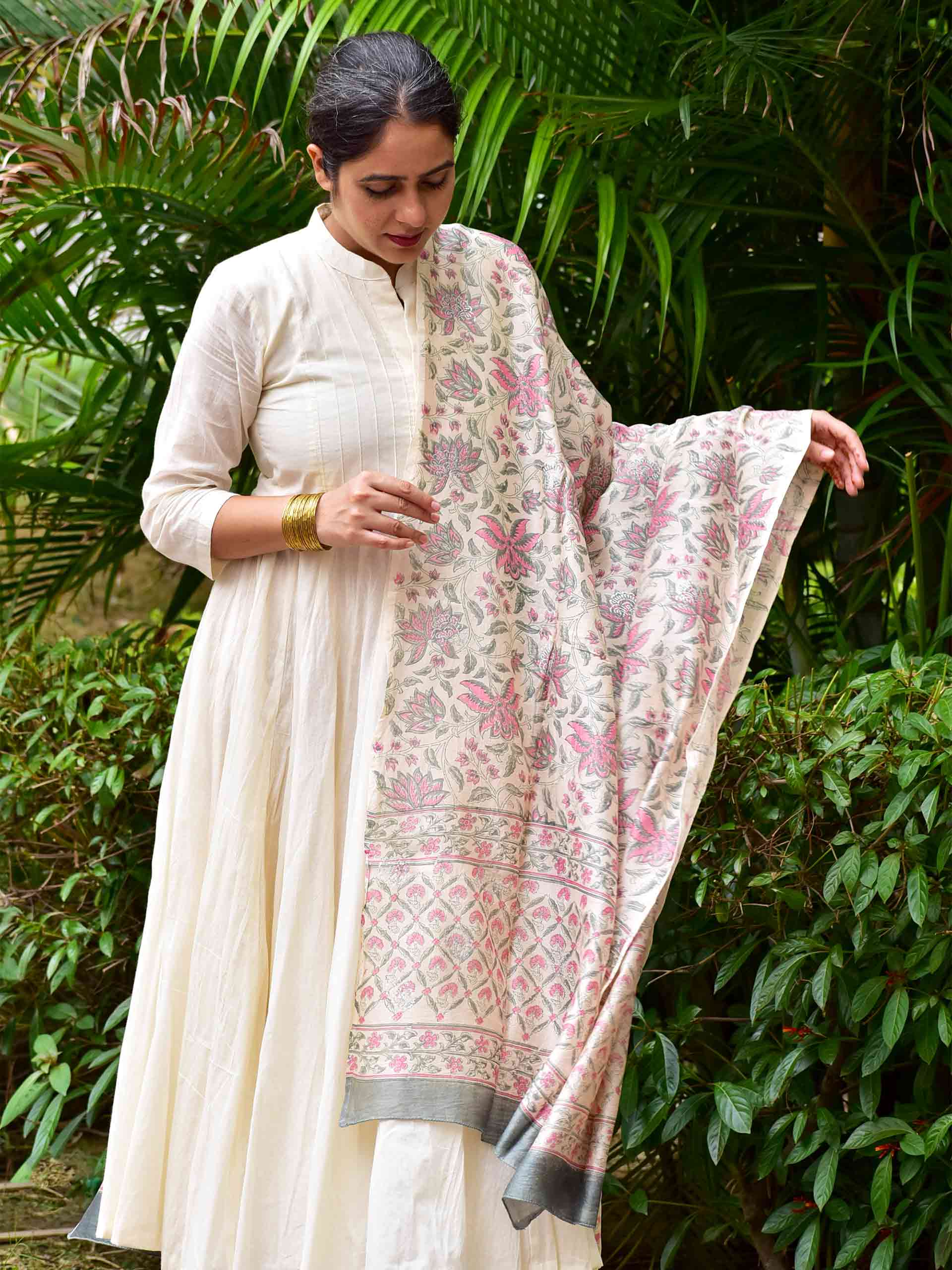 White Floral Dabu Chanderi Silk Dupatta