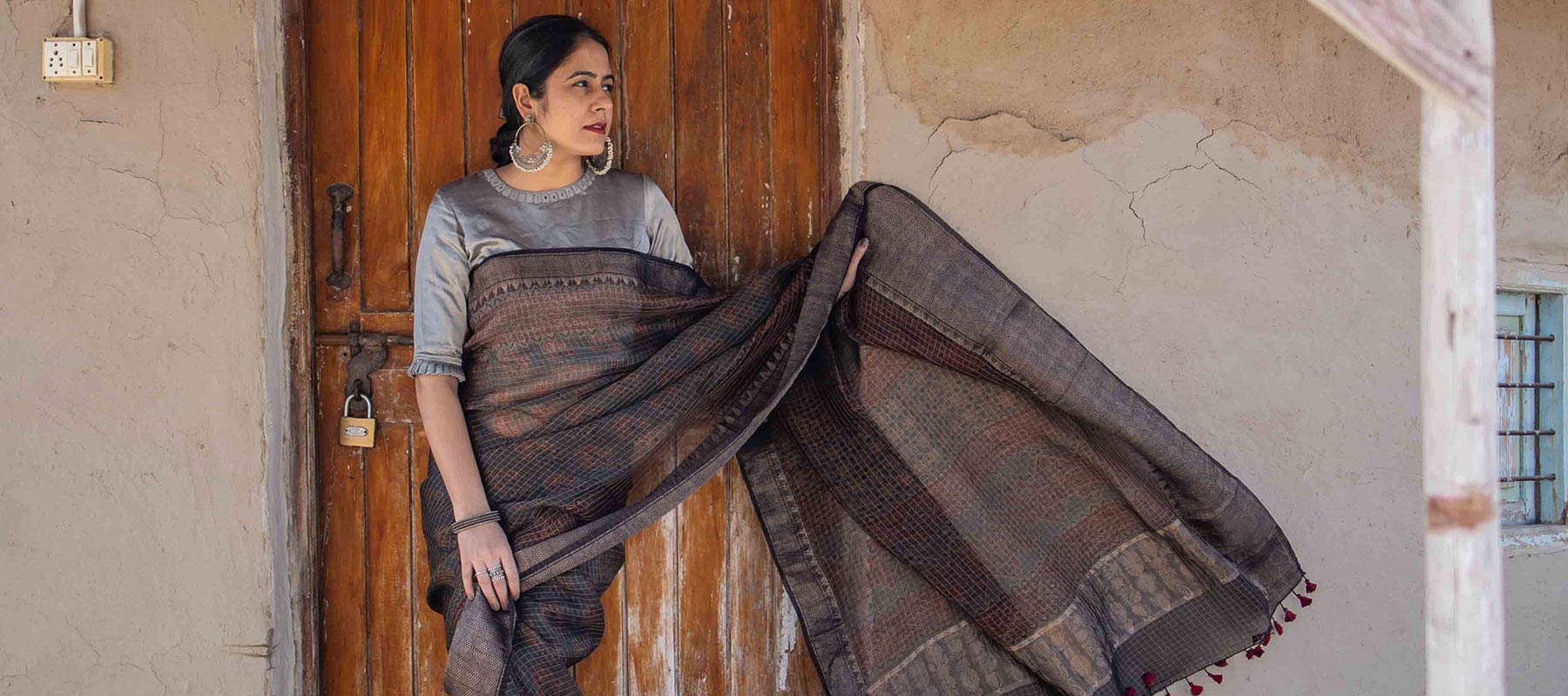 Buy Organza Sarees online