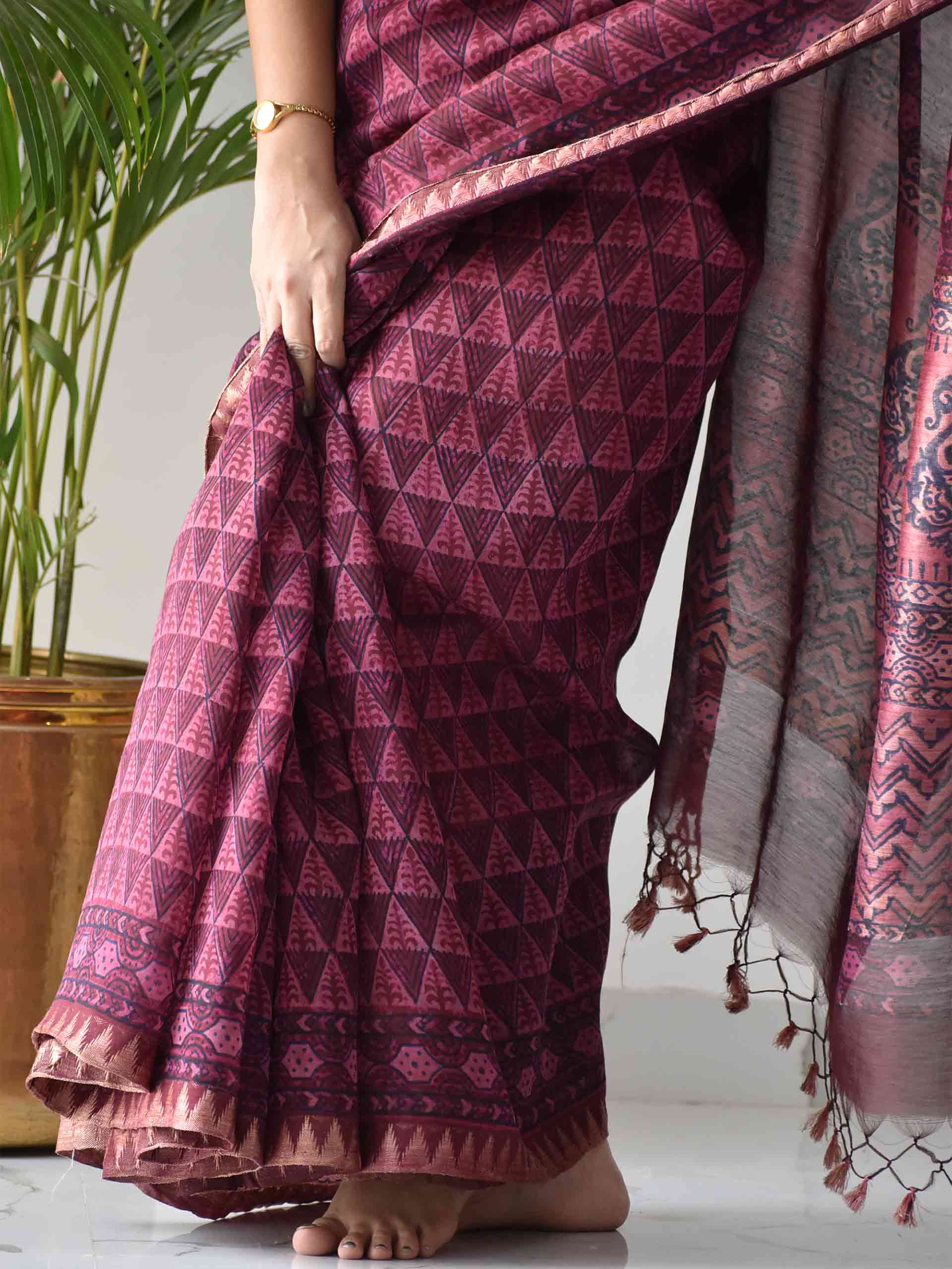Buy online Dabu Maheshwari silk sarees 