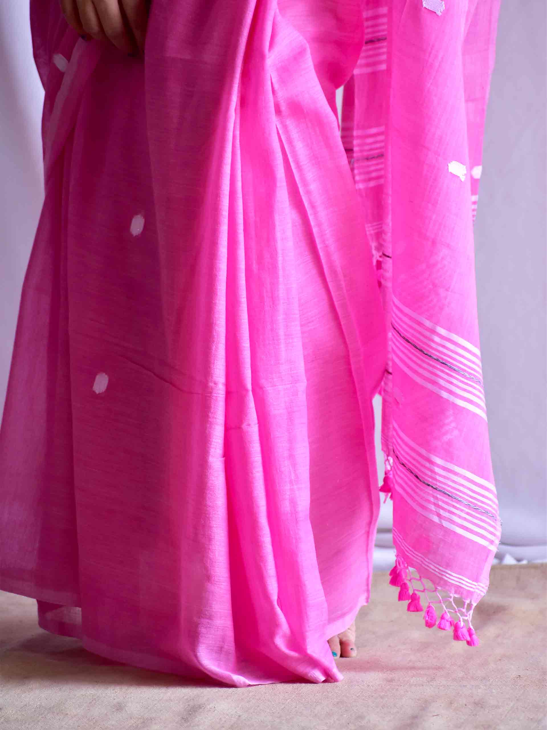 gulaal - handloom Jamdani mul cotton saree