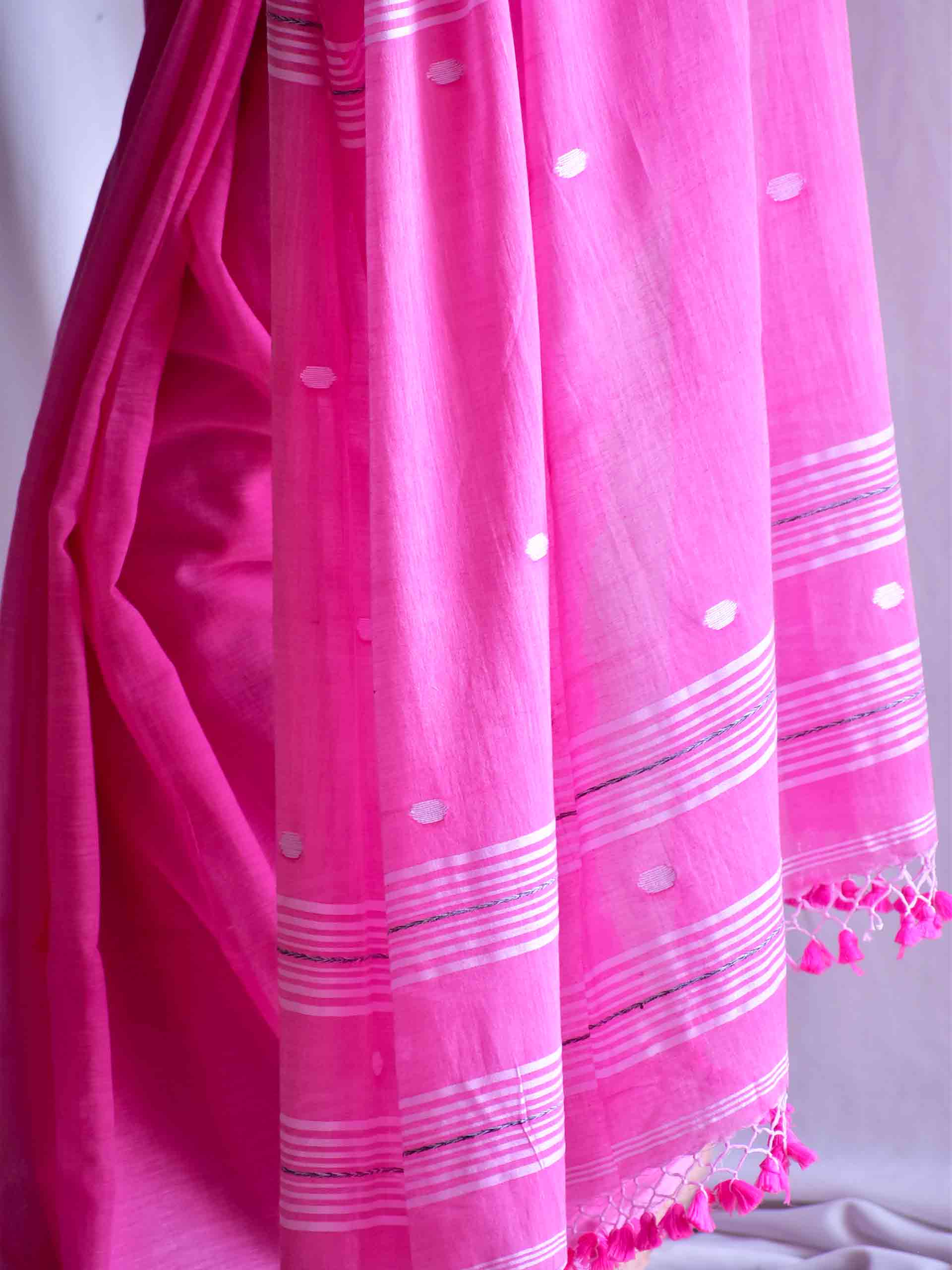 gulaal - handloom Jamdani mul cotton saree