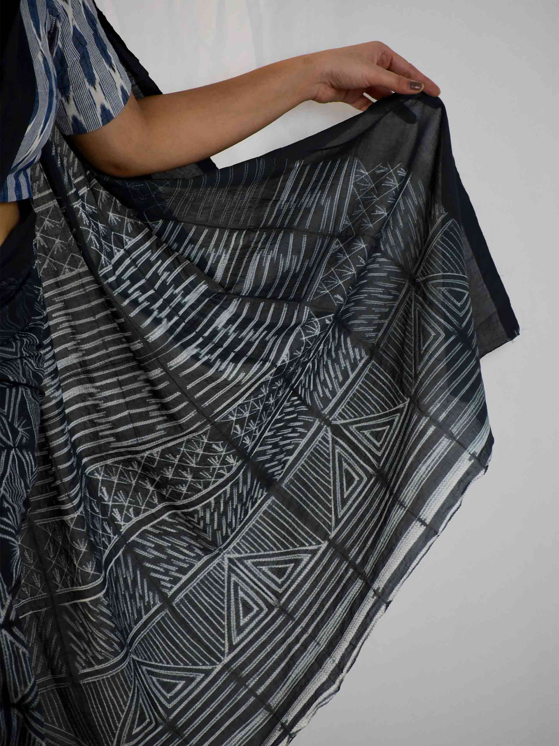 UD002 - Shibori mul saree