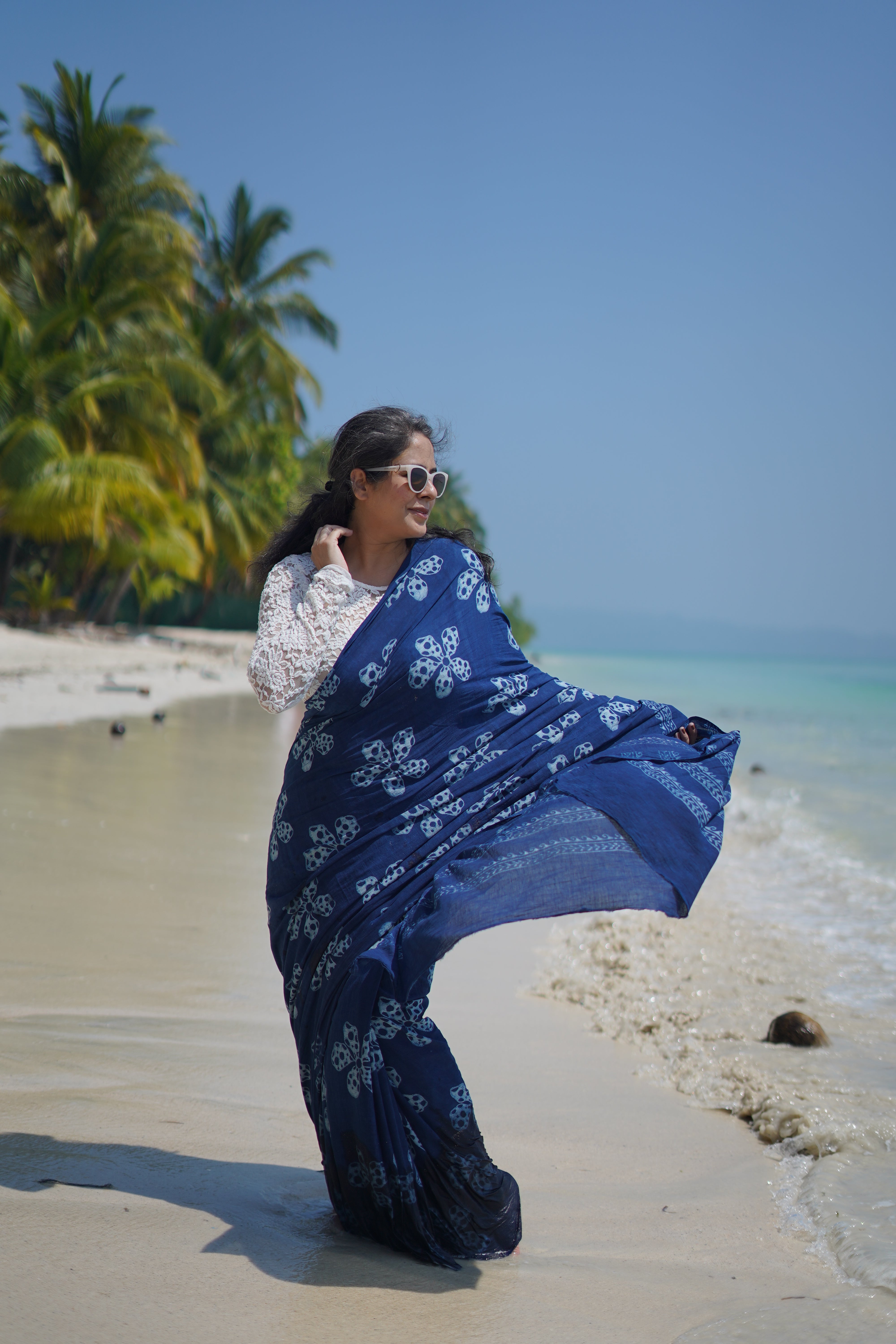 Hydrea Indigo mul cotton saree