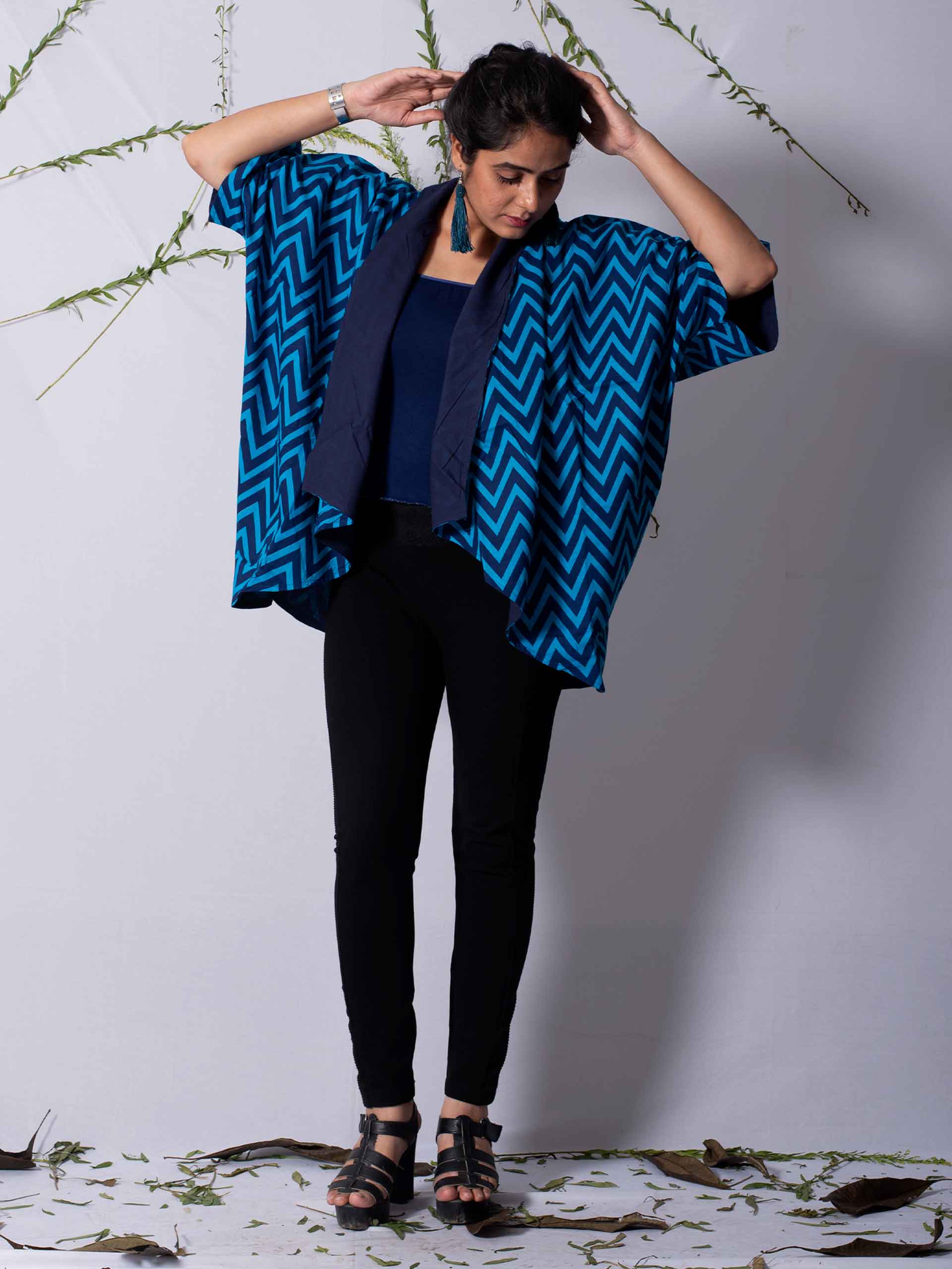 Lapis - Reversible Shrug