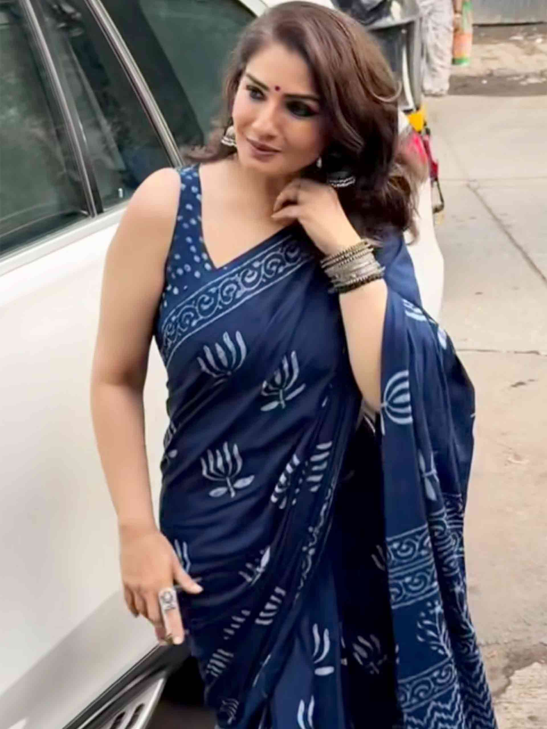 Kamal Indigo mul cotton saree