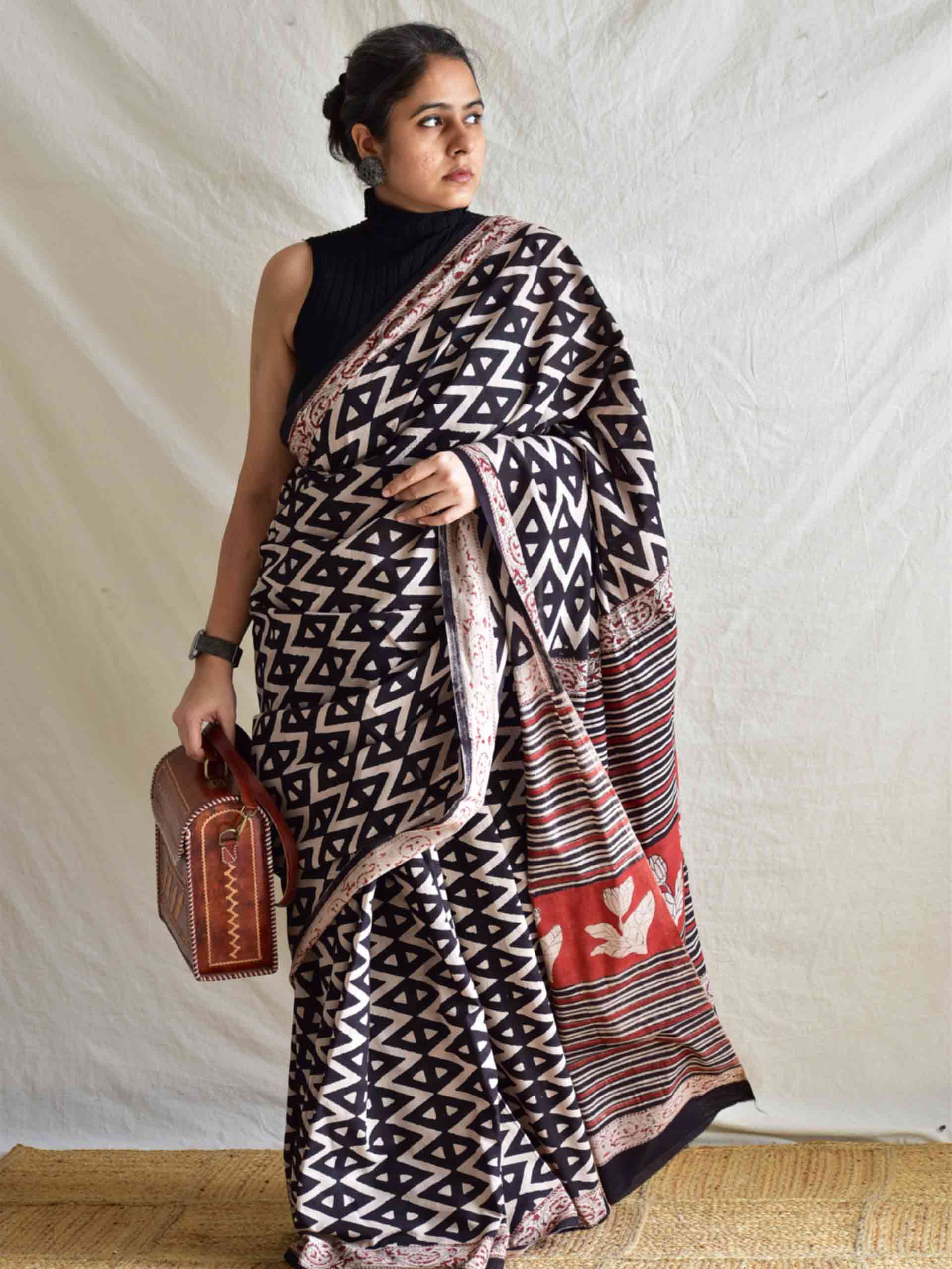 Girl Power - Mul cotton saree