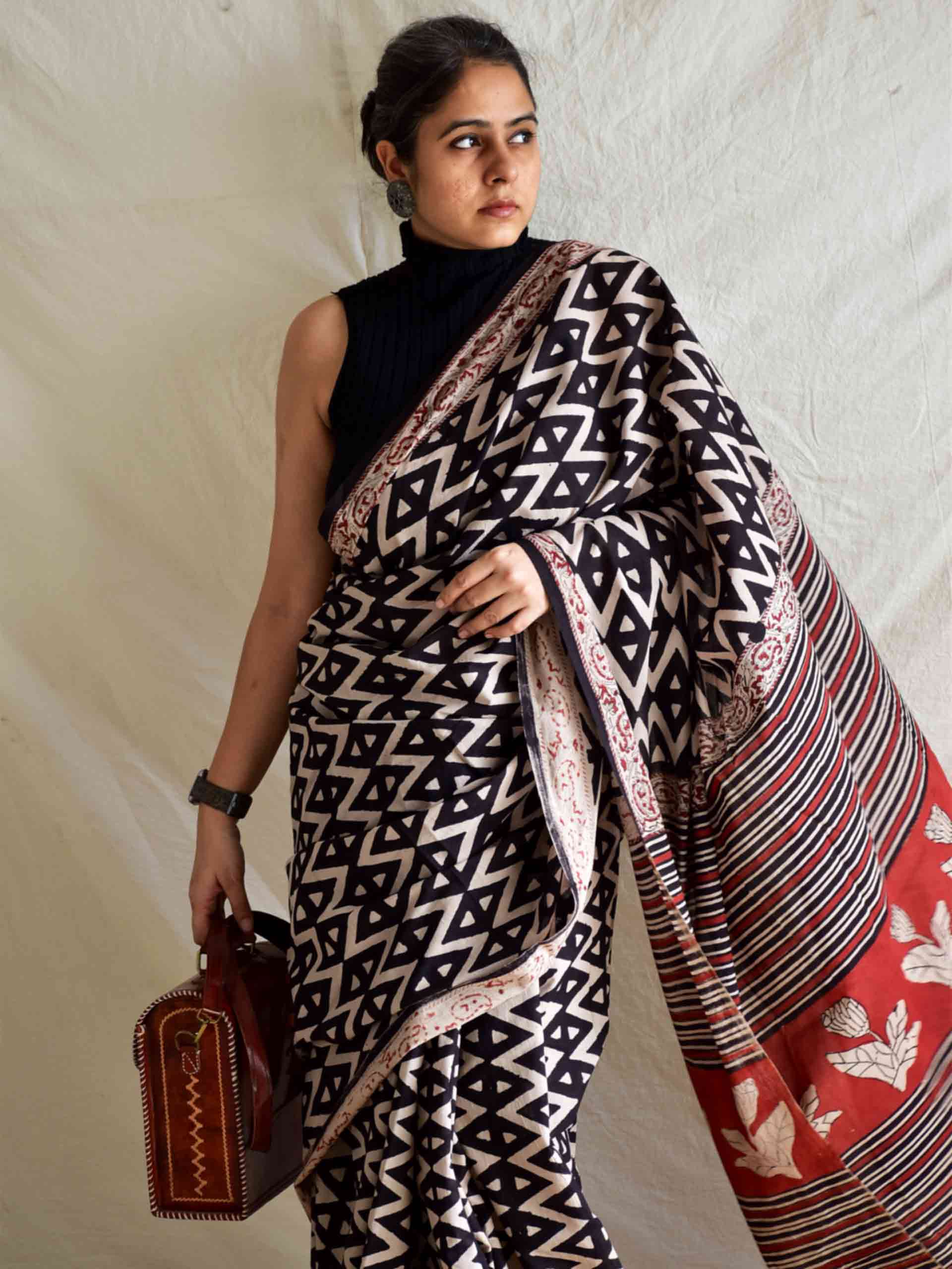Girl Power - Mul cotton saree