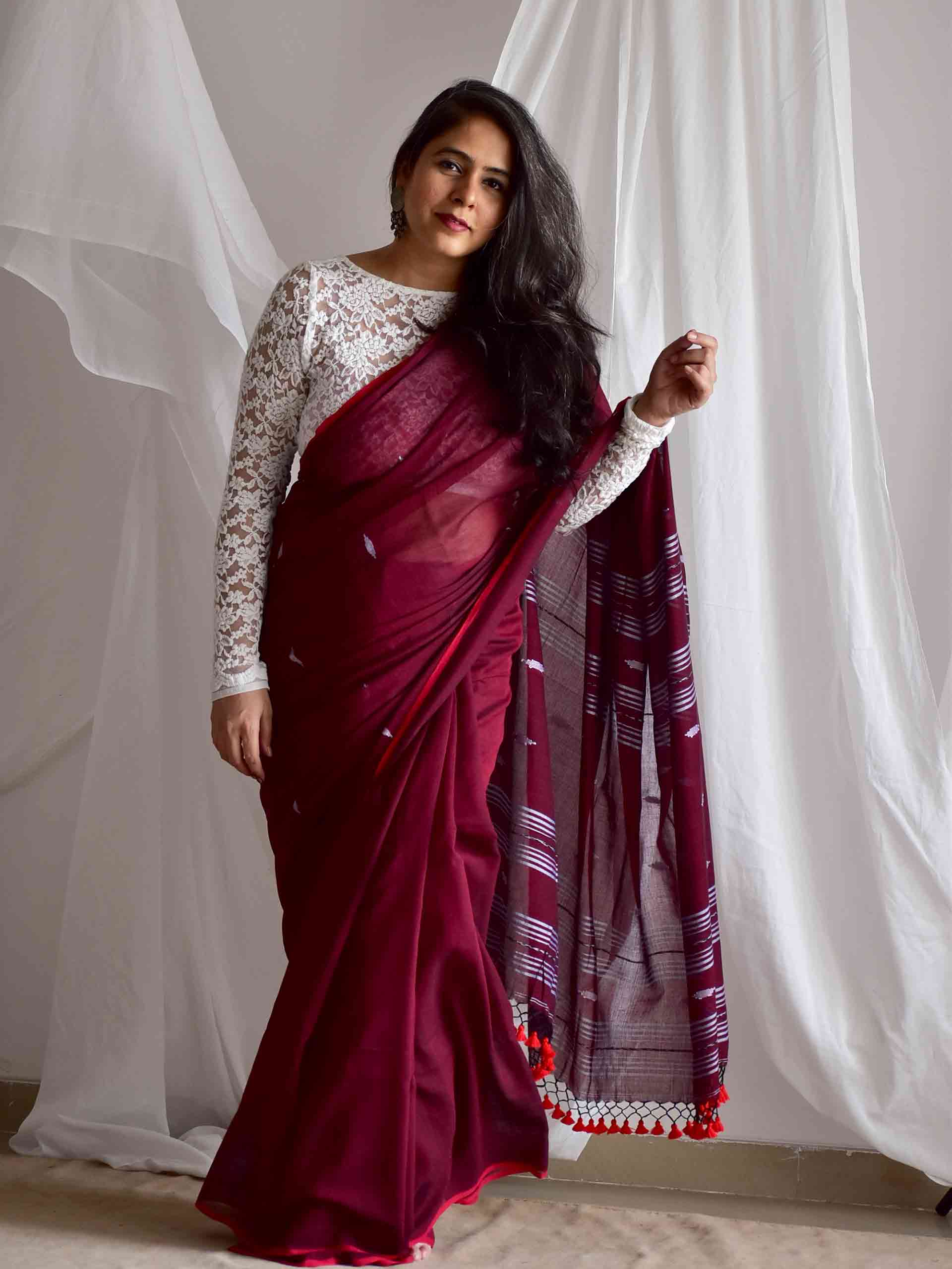 Mogra - handloom Jamdani mul cotton saree