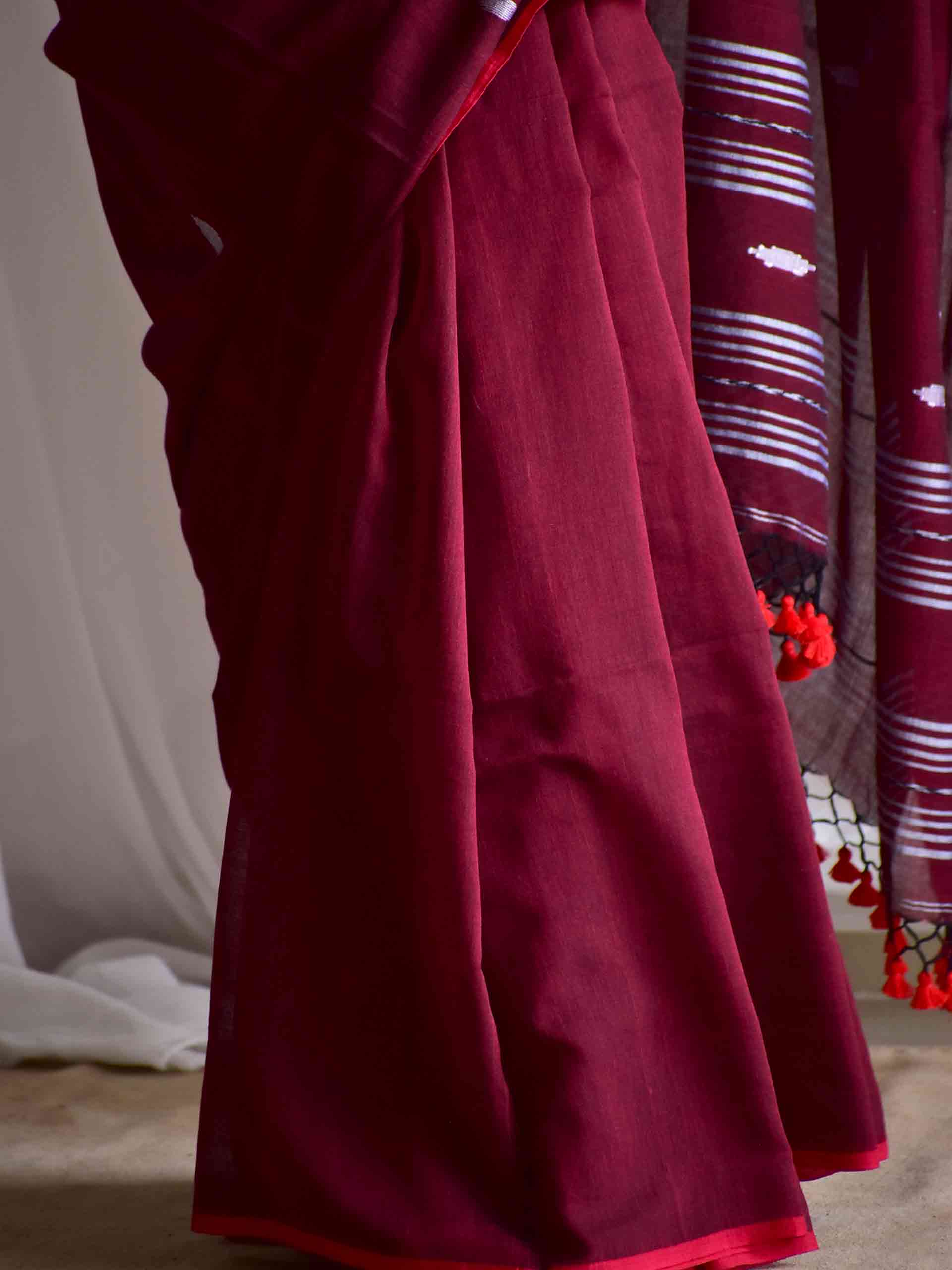 Mogra - handloom Jamdani mul cotton saree