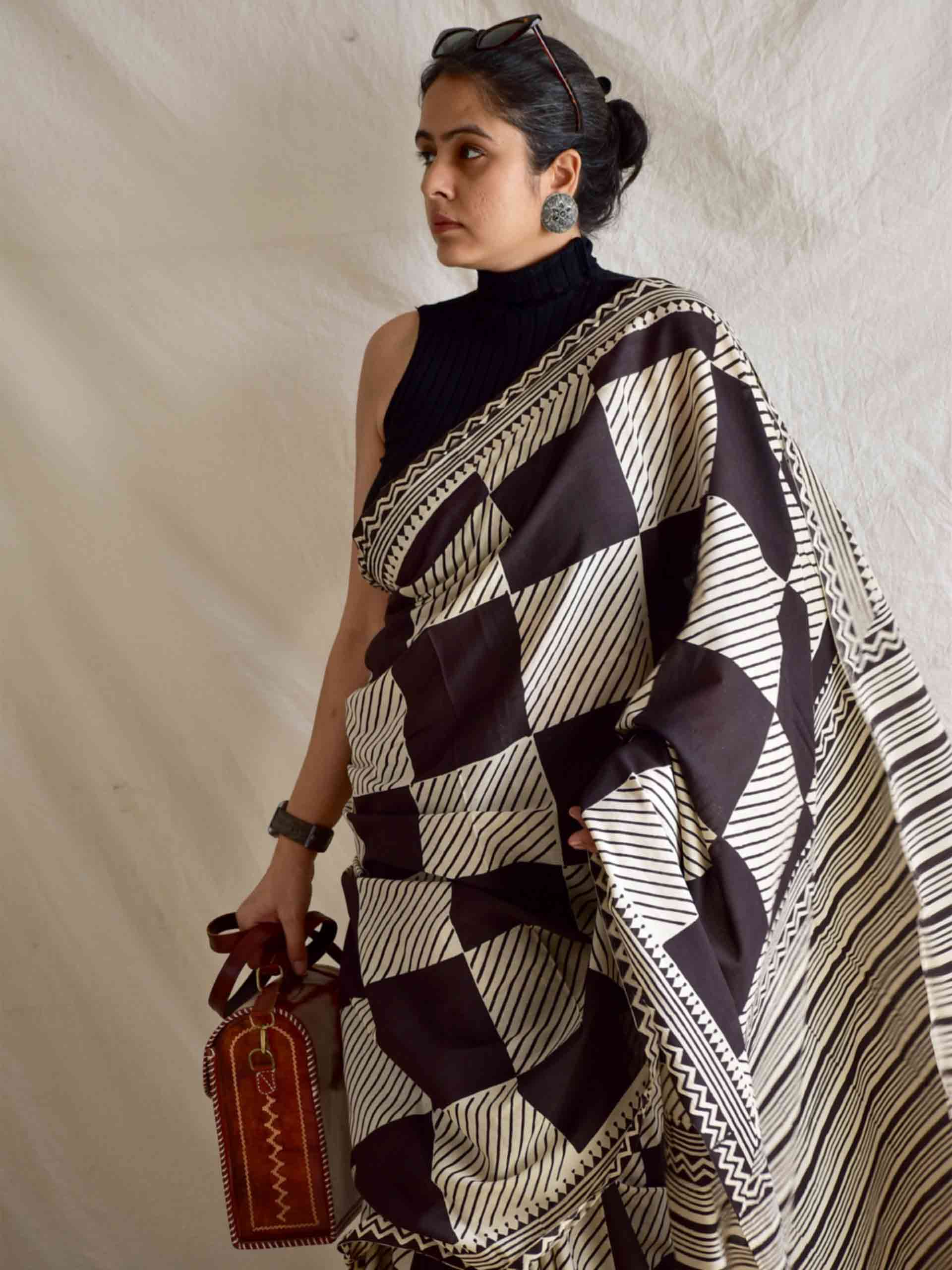 Boardroom women - Mul cotton saree