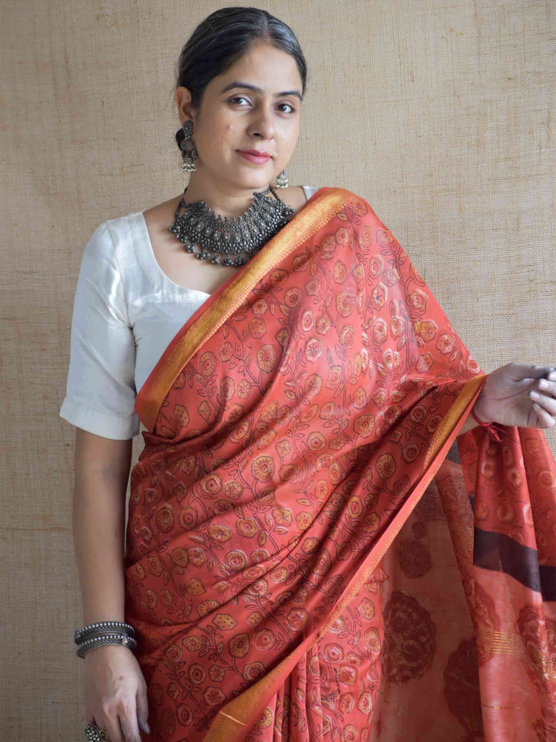 Sunehri chaap - Bagru Maheshwari silk saree