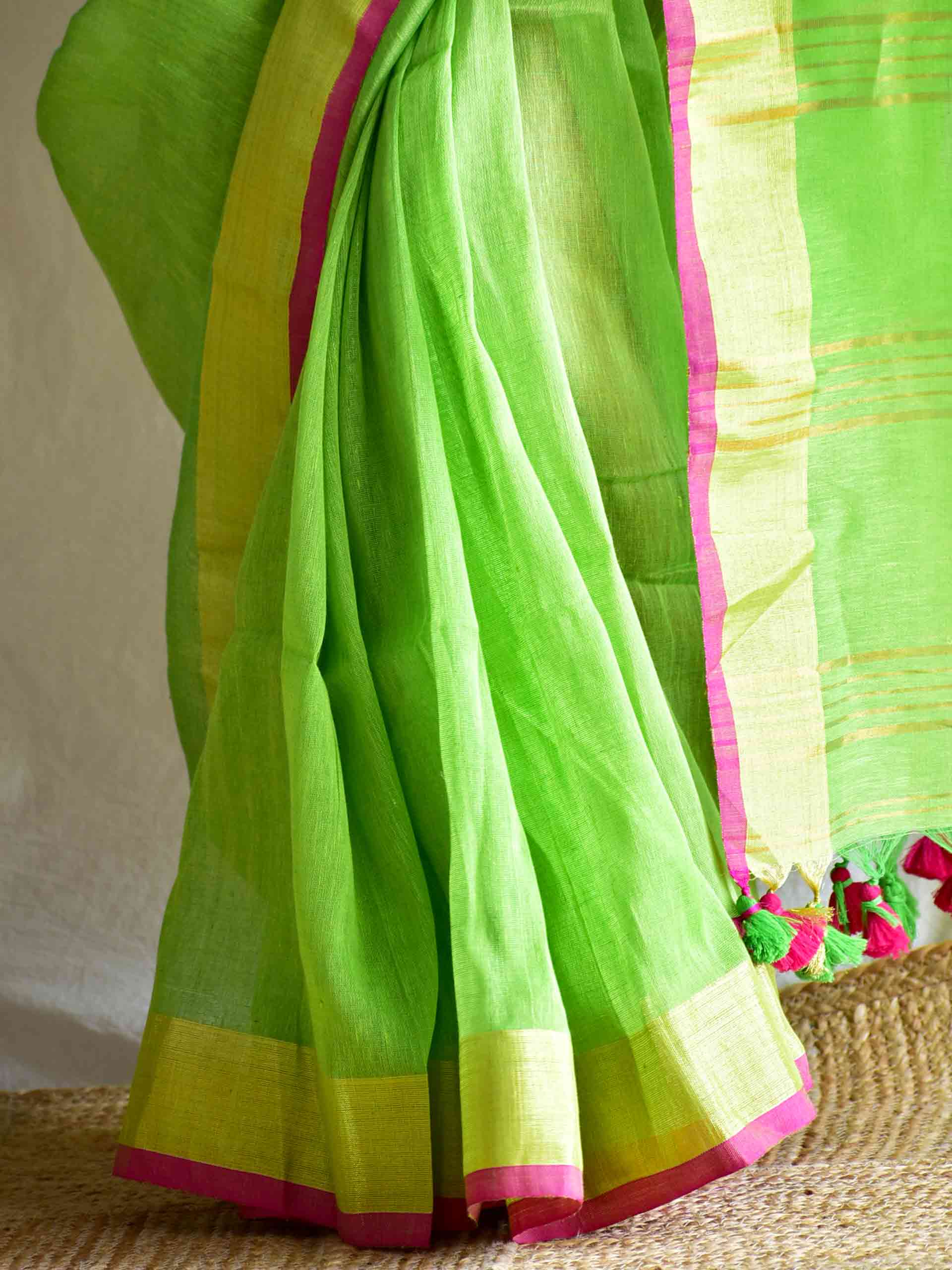 Parrot - Linen Saree
