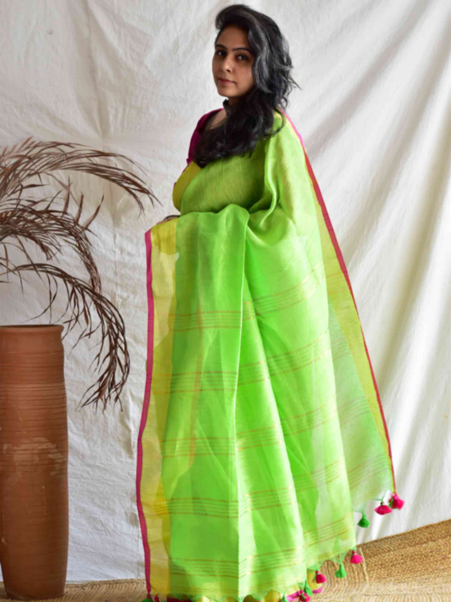 Parrot - Linen Saree
