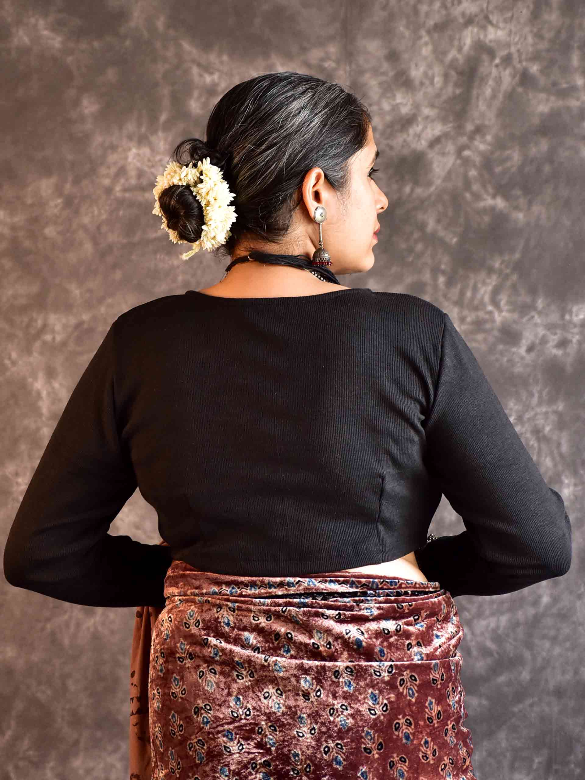 Black star blouse