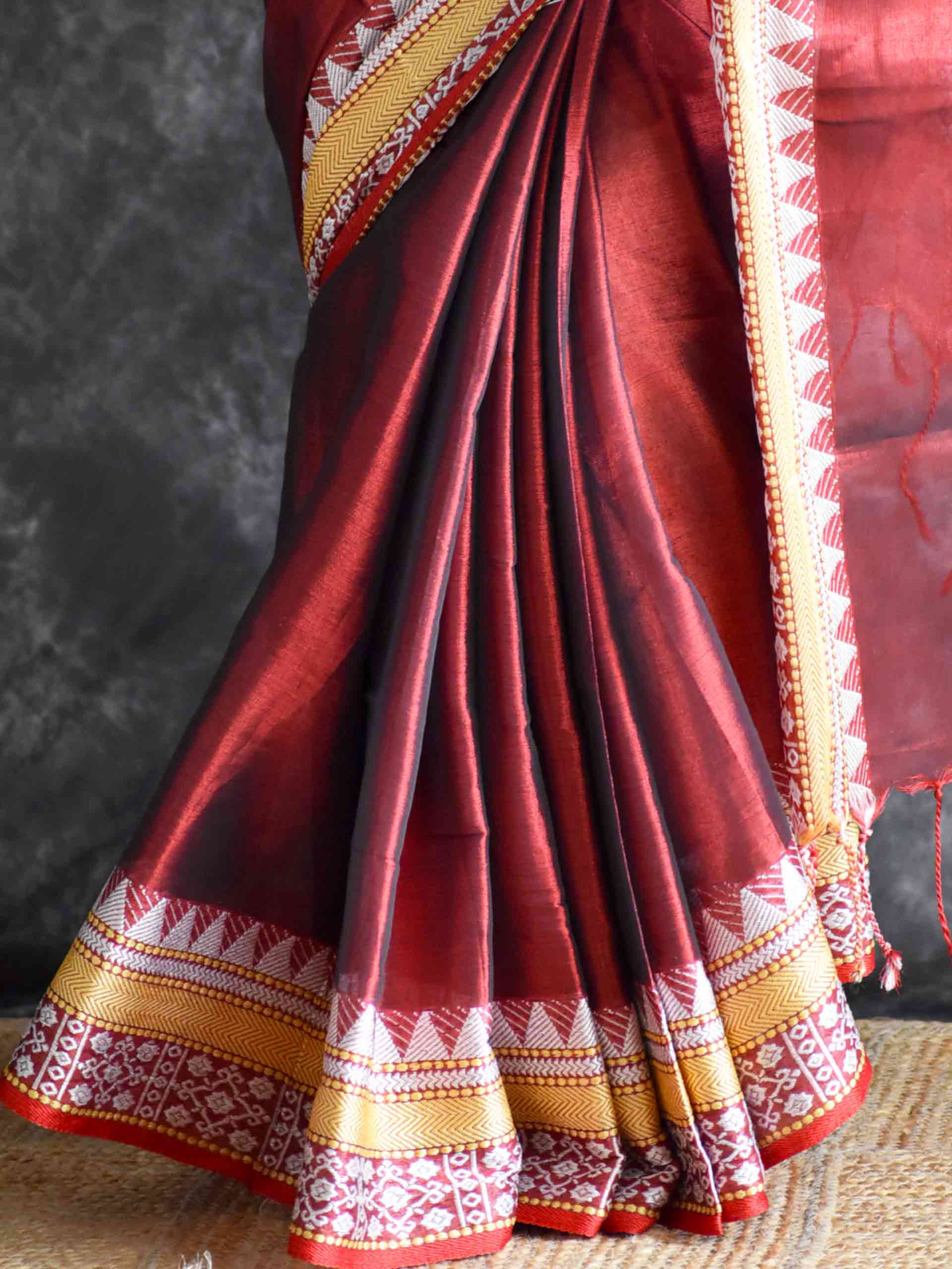 Radiant star - Jacquard Tissue Saree