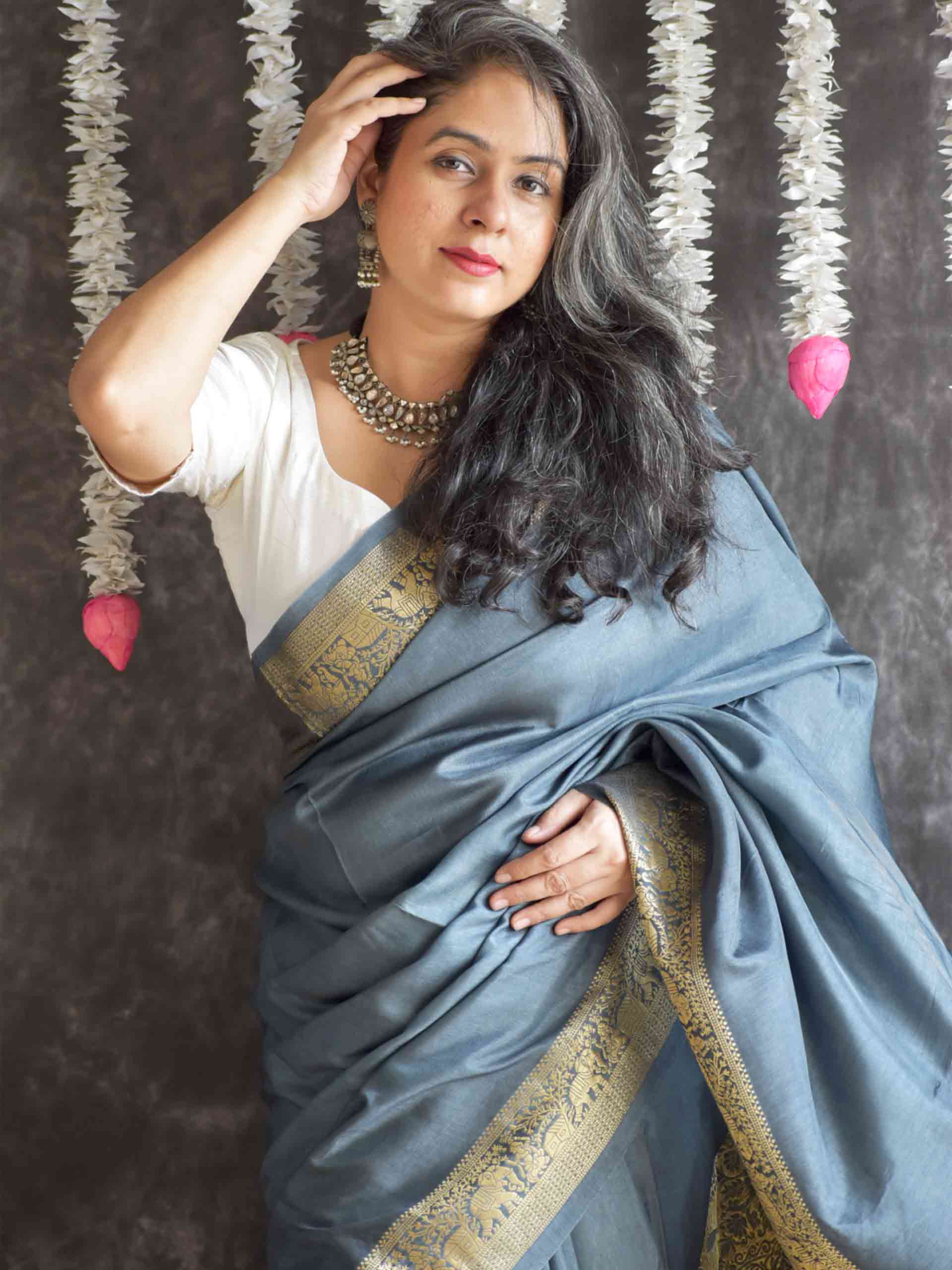 Sunehri - Dola silk zari pallu saree