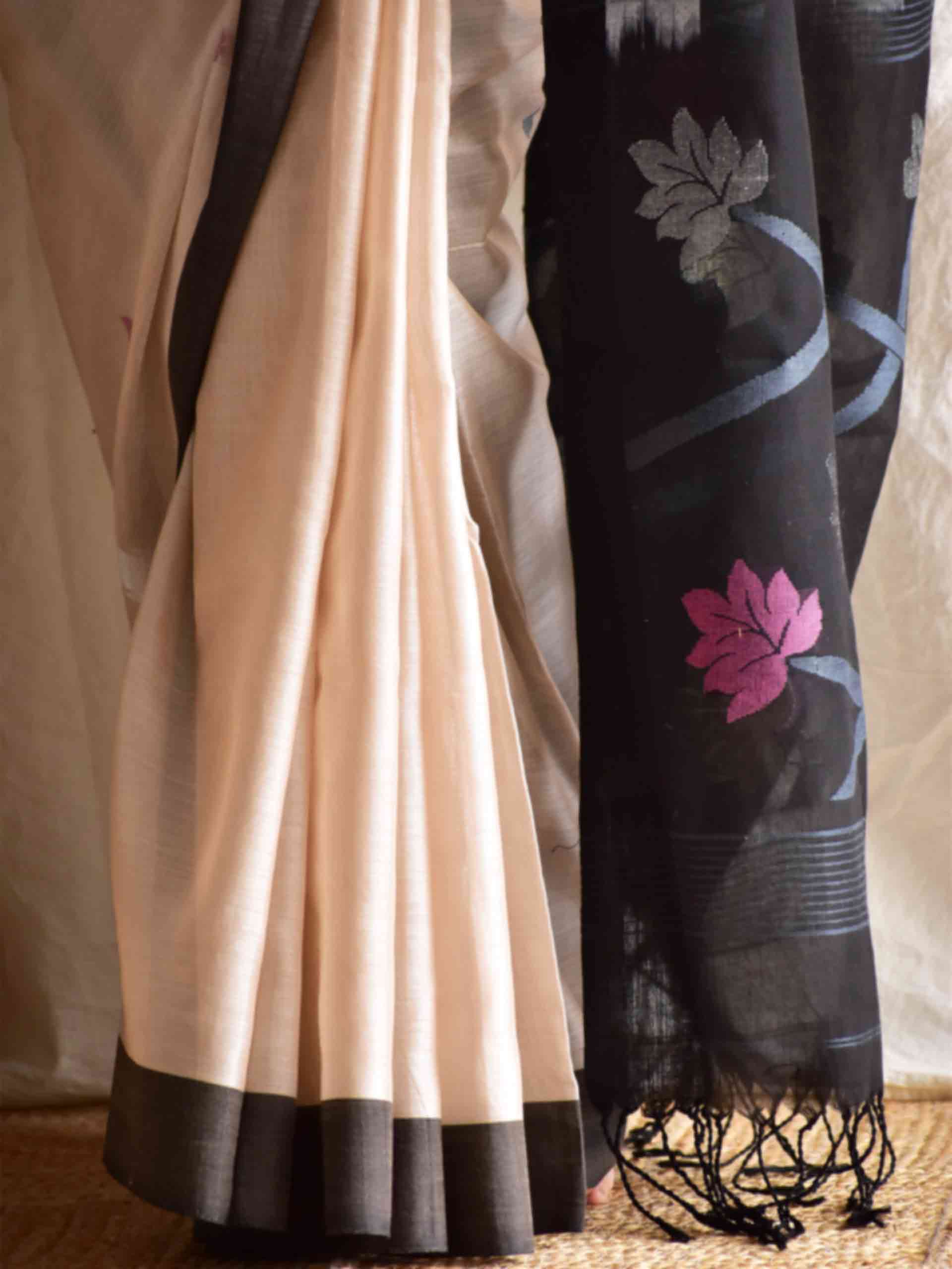 Safed phool - handloom Jamdani mul cotton saree