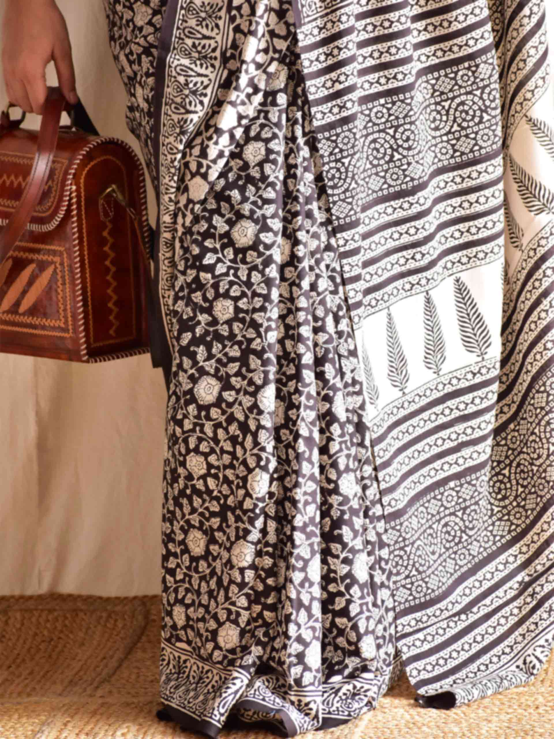 kali - Dabu cotton saree