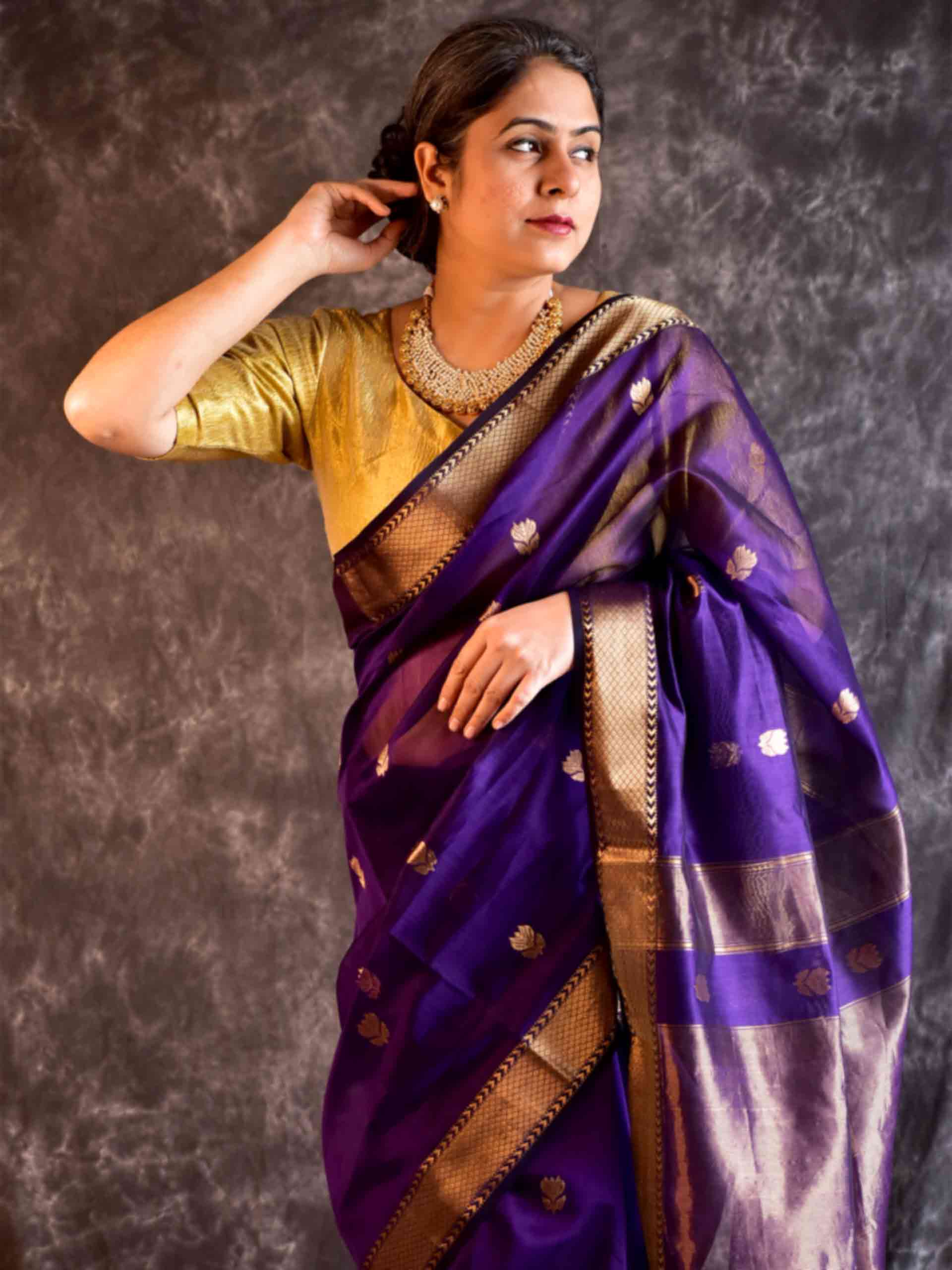 Aihika - Maheshwari Handloom Silk Saree