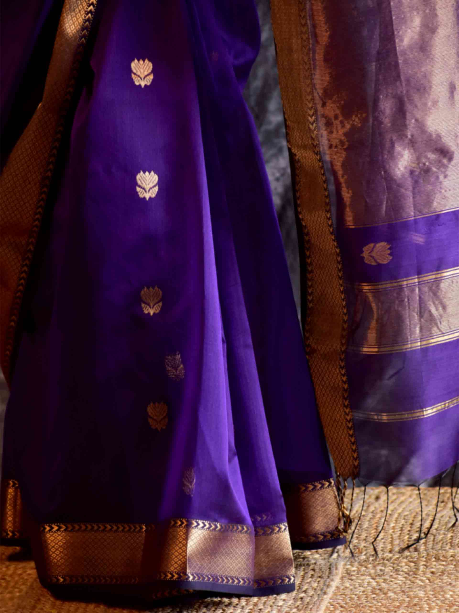 Aihika - Maheshwari Handloom Silk Saree