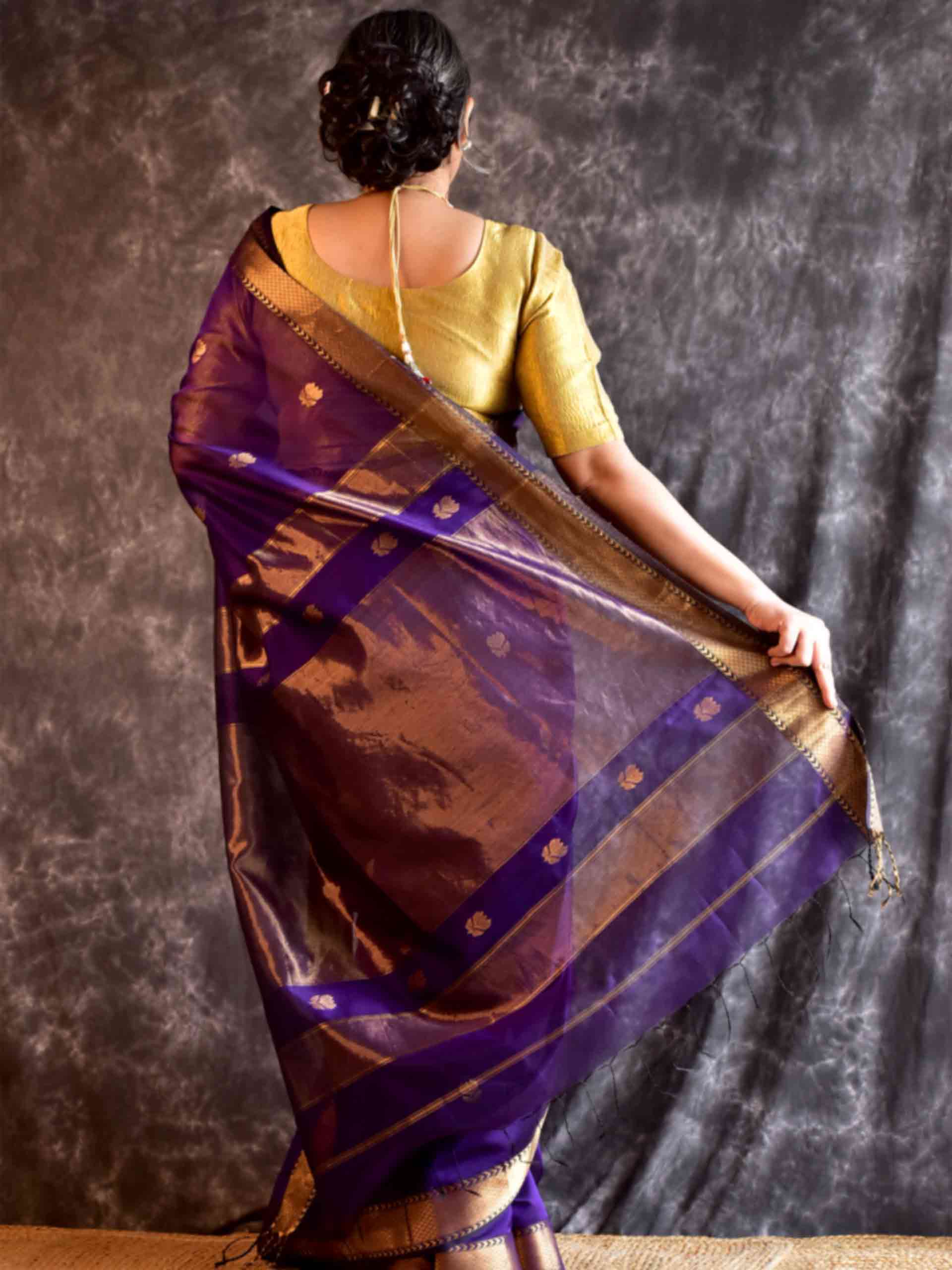 Aihika - Maheshwari Handloom Silk Saree
