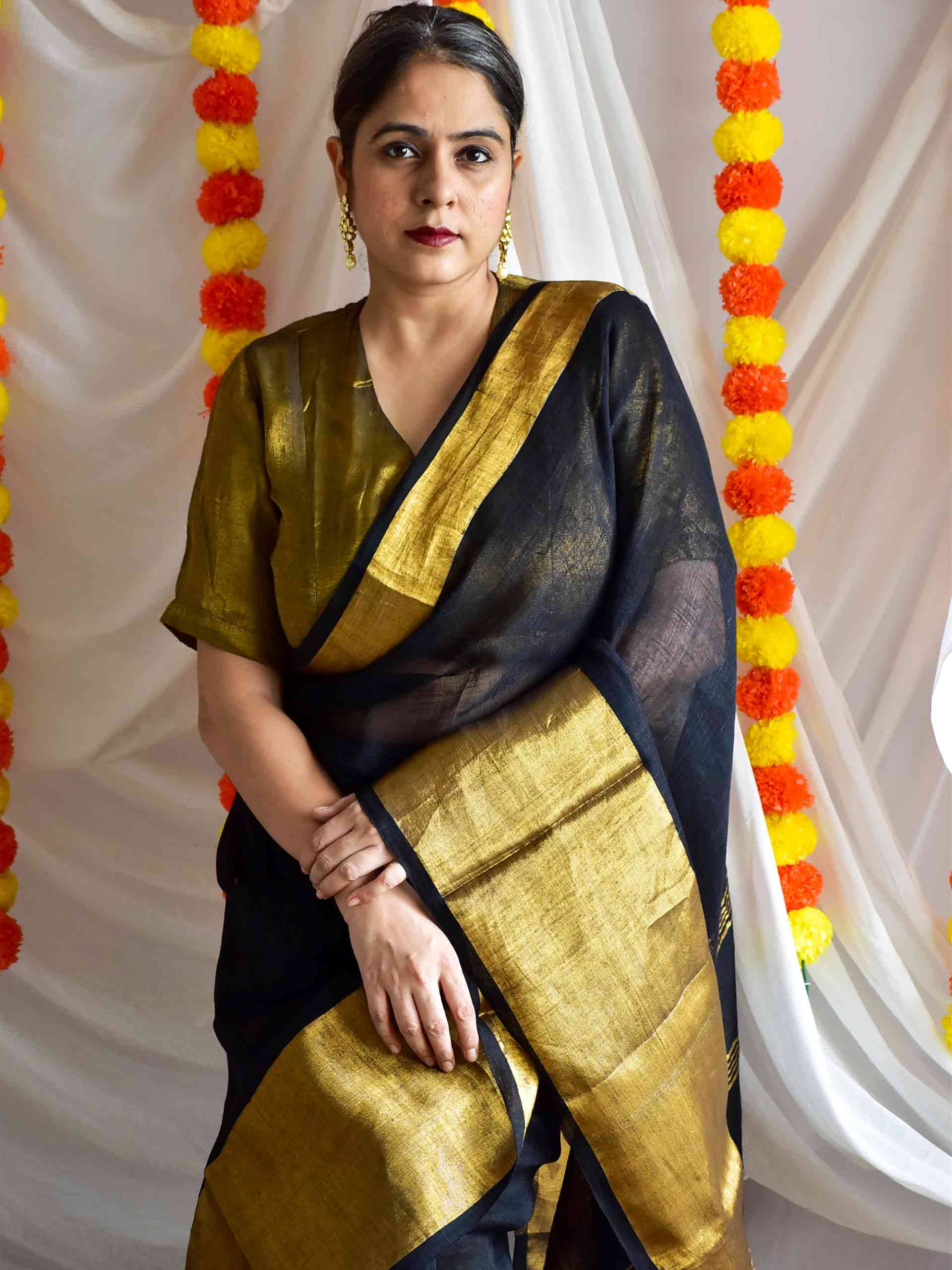 Golden night - Linen zari Saree