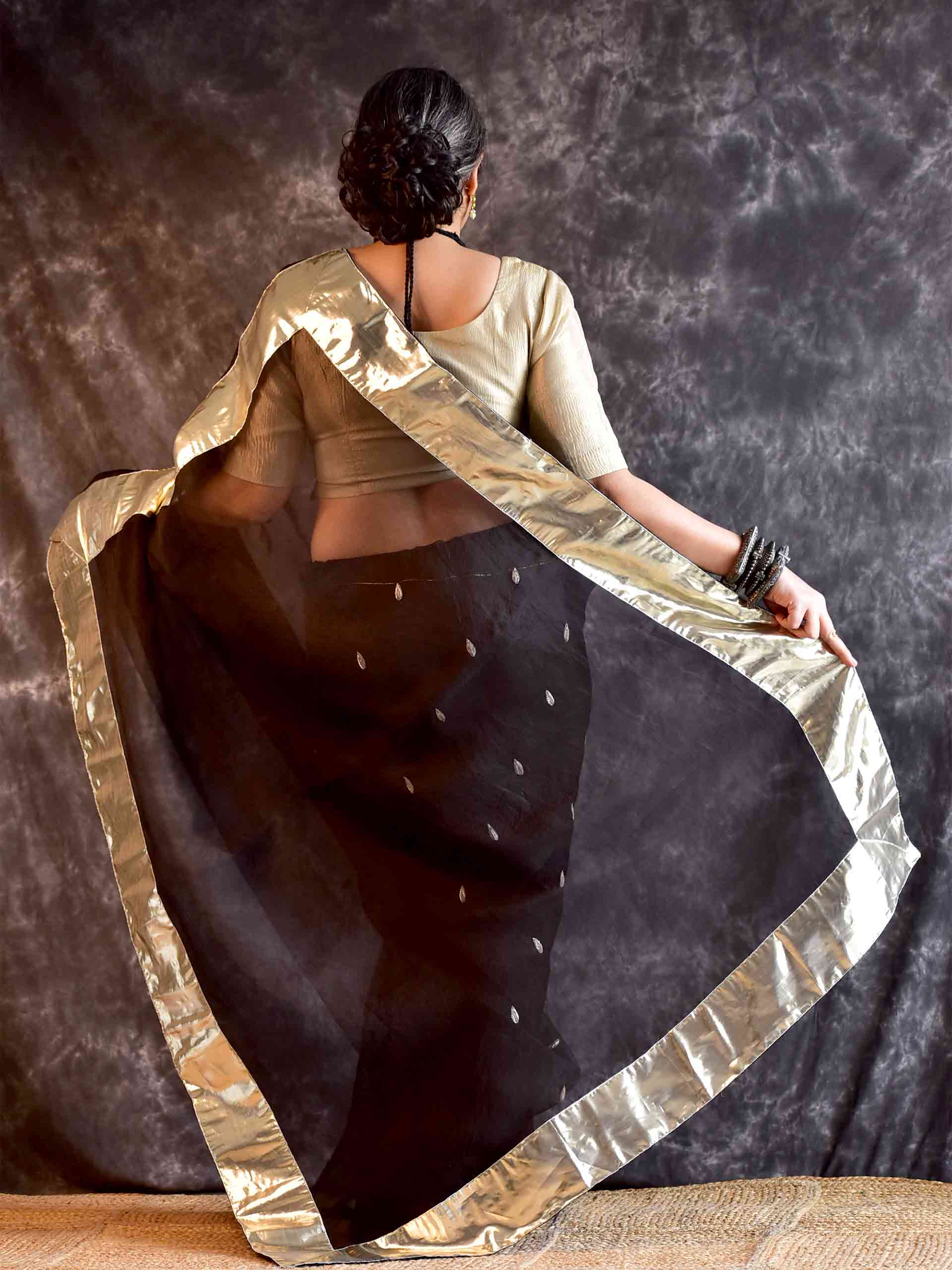 Pravaa - Organza Silk saree