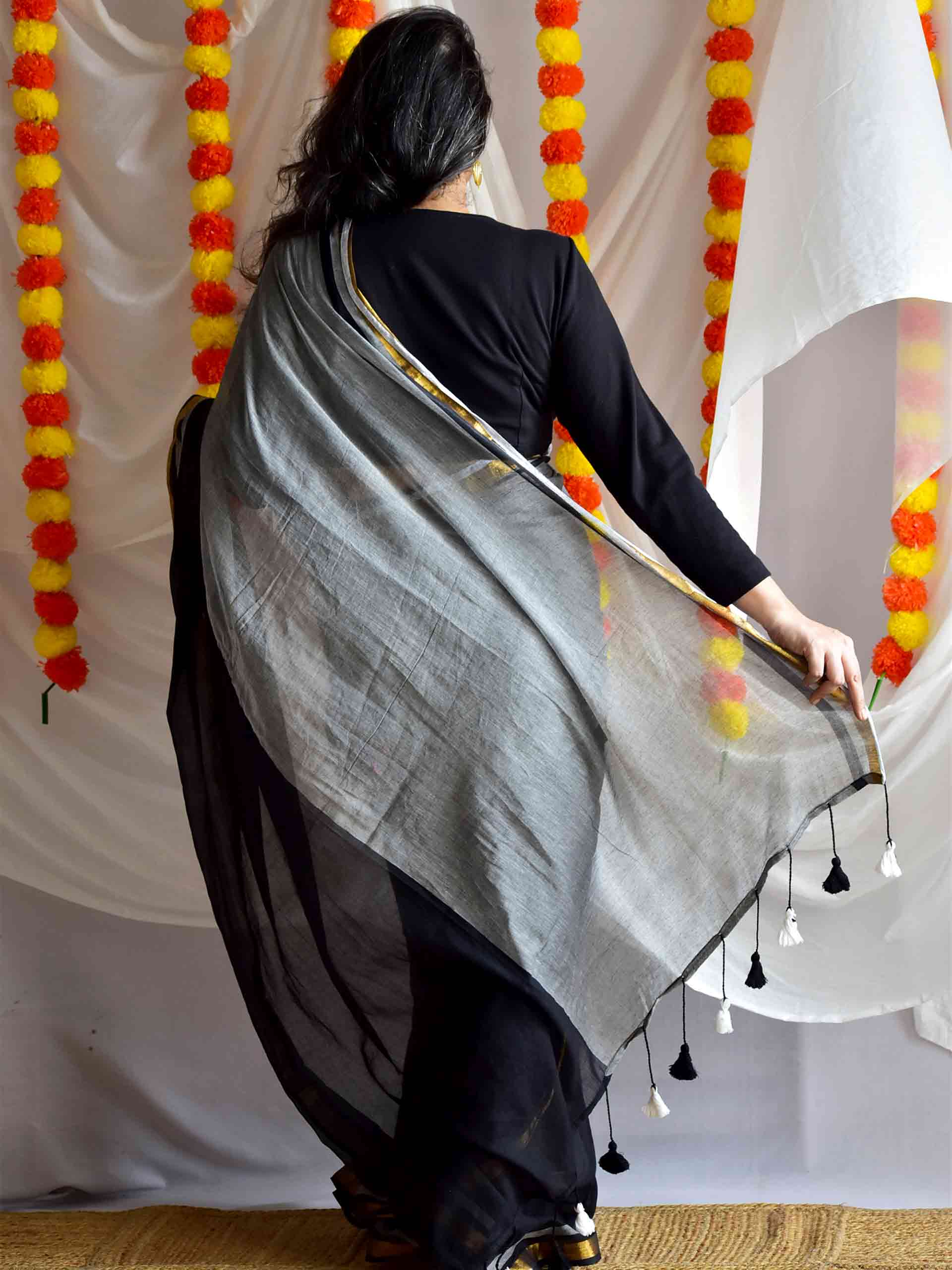Ruswa - Mul Tissue Saree