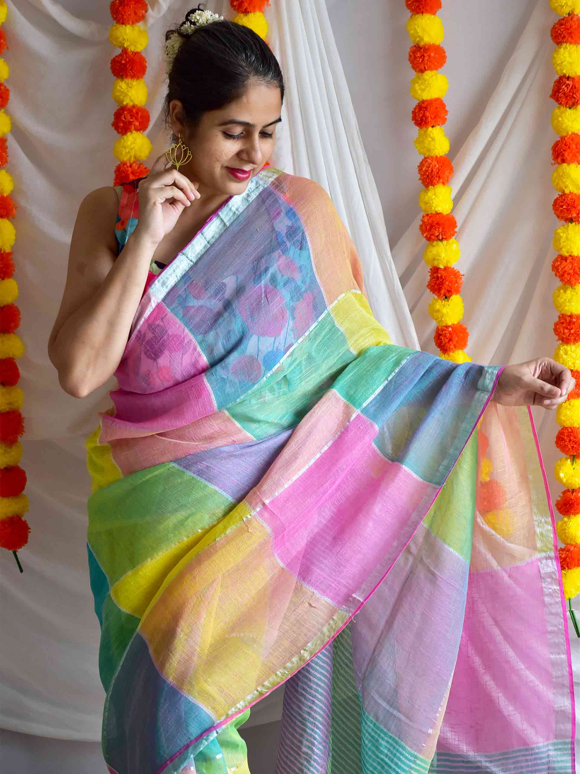 Rangrez - Linen zari Saree