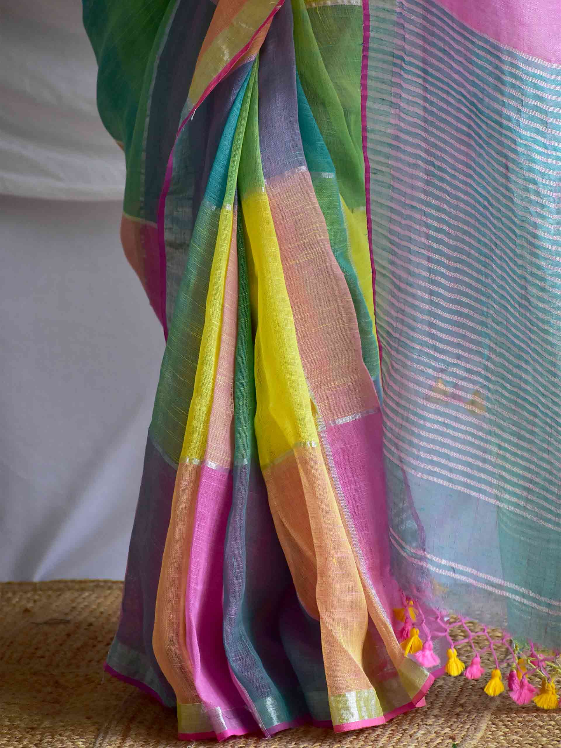 Rangrez - Linen zari Saree
