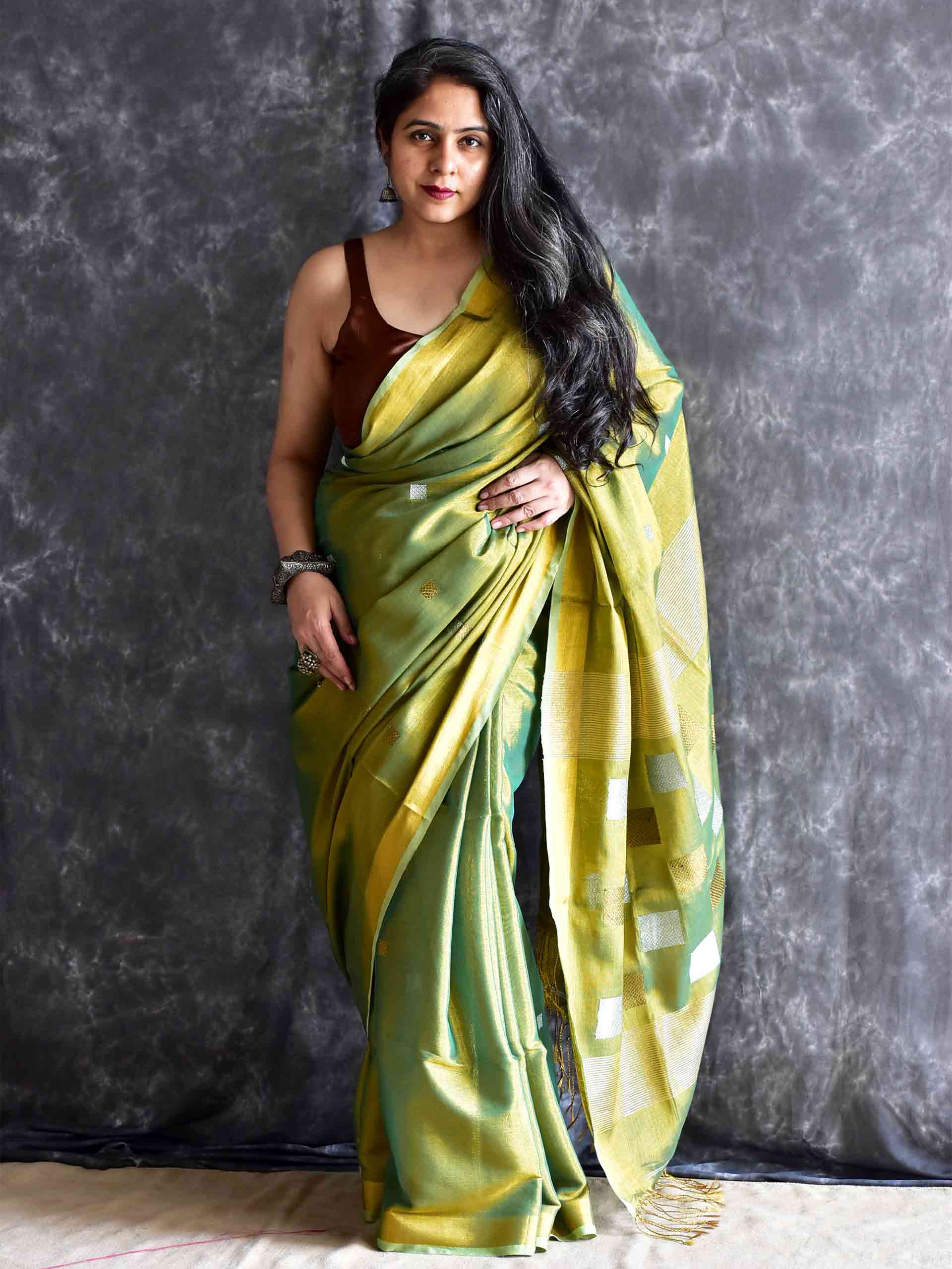 Rehbar - Linen Tissue Saree