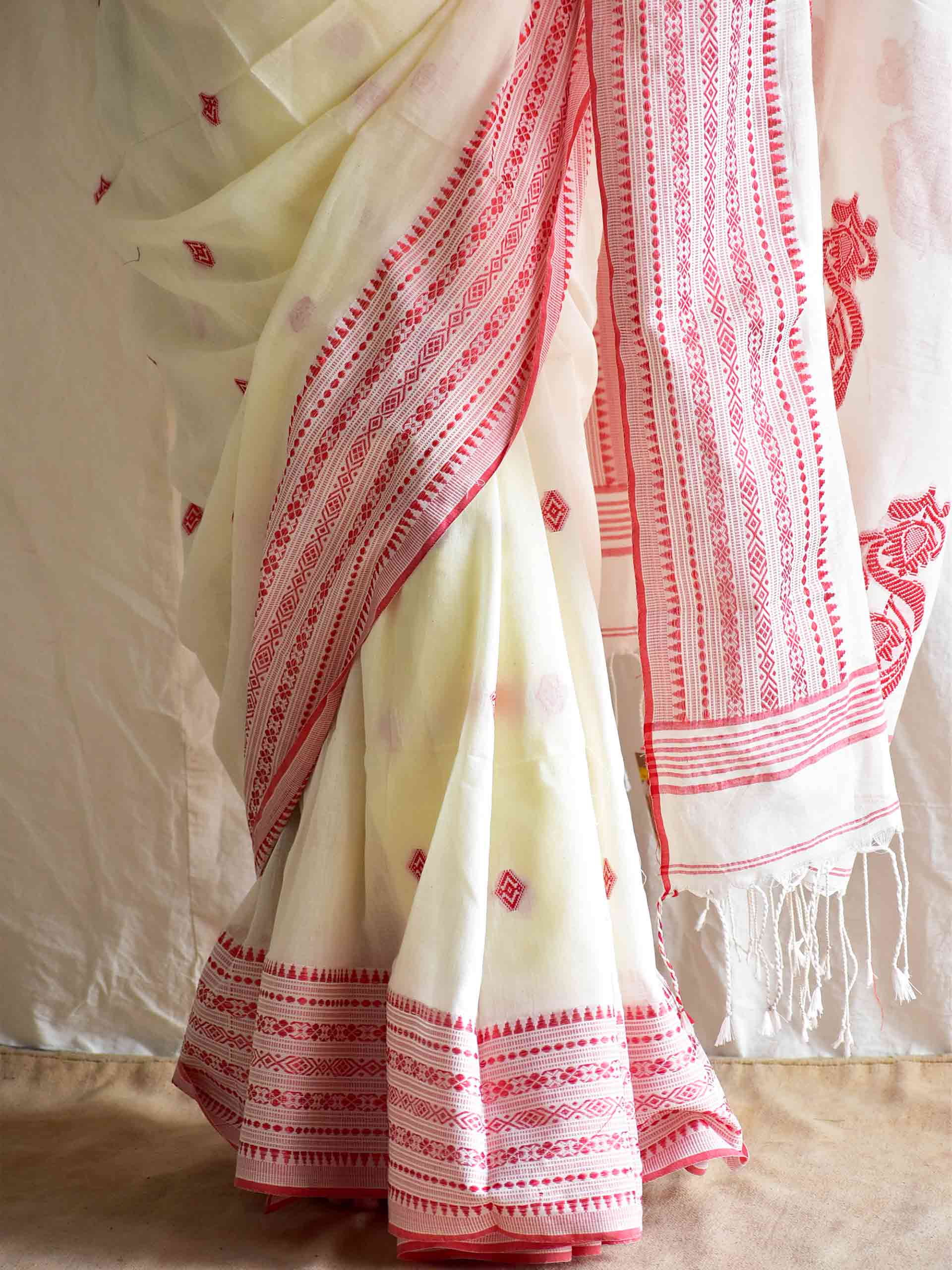 Mehek - jacquard mul cotton saree