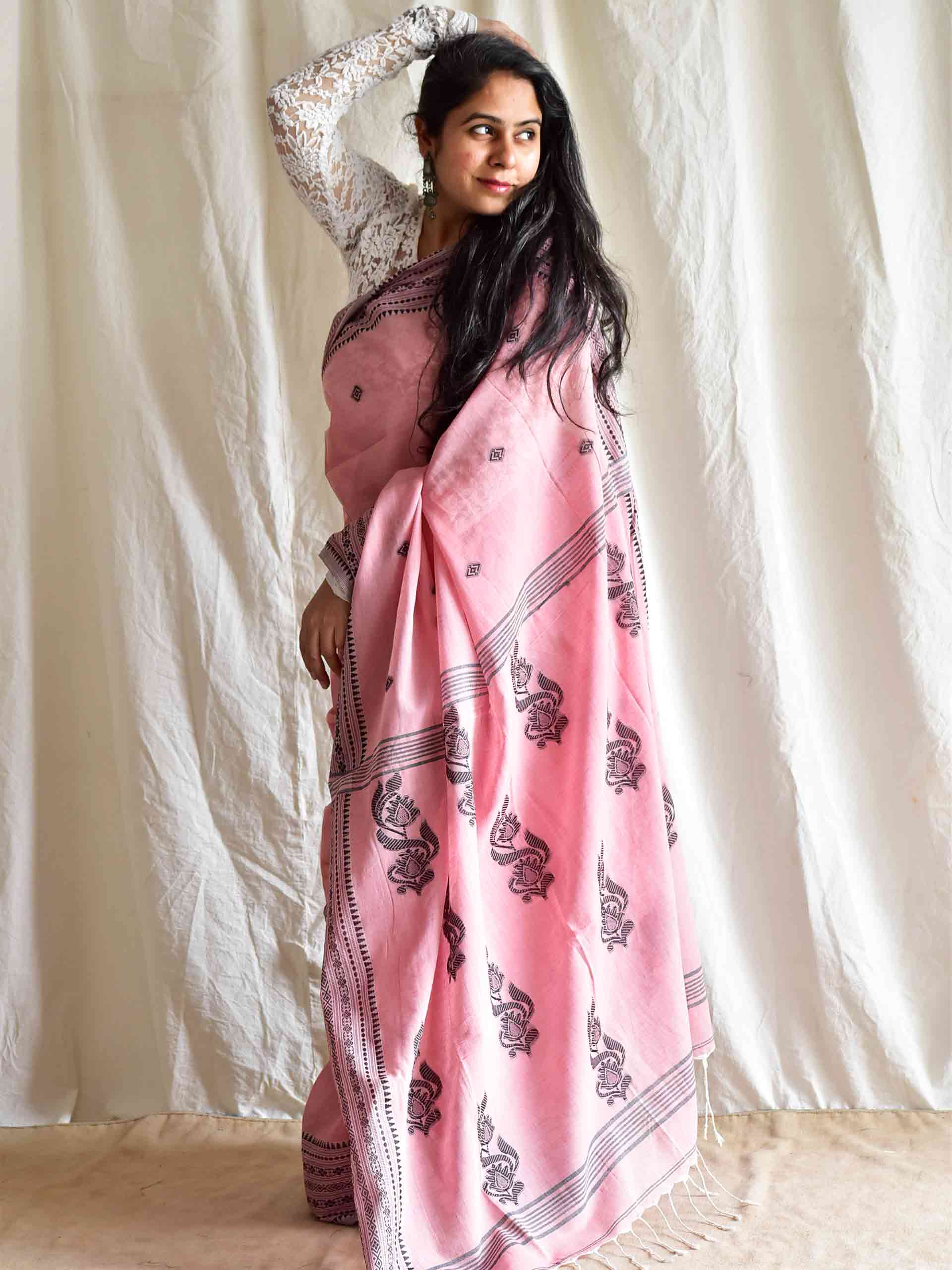 Tulips - jacquard mul cotton saree