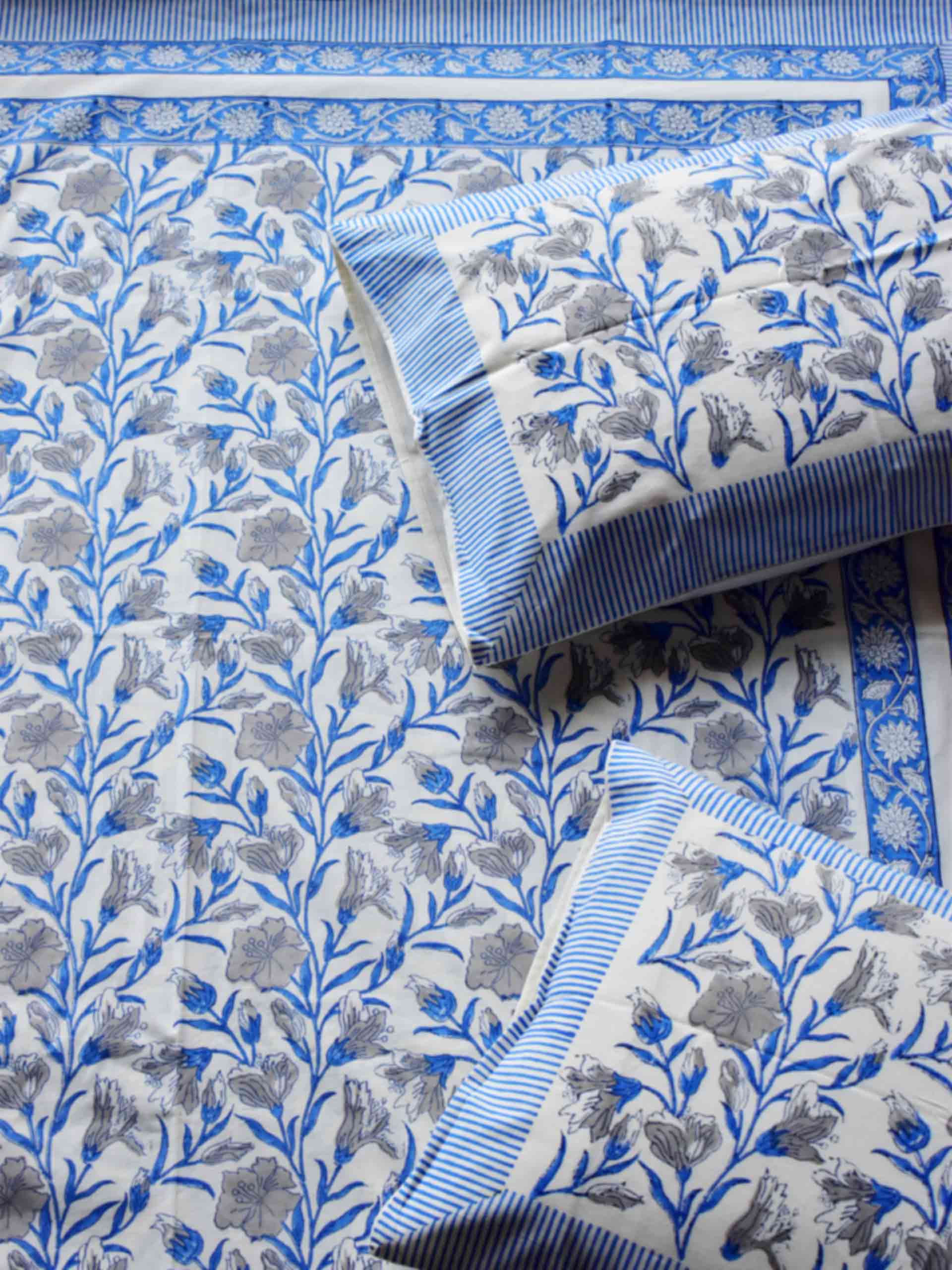 NEEL KANTH - Hand block printed COTTON DOUBLE BEDSHEET WITH PILLOW COVERS