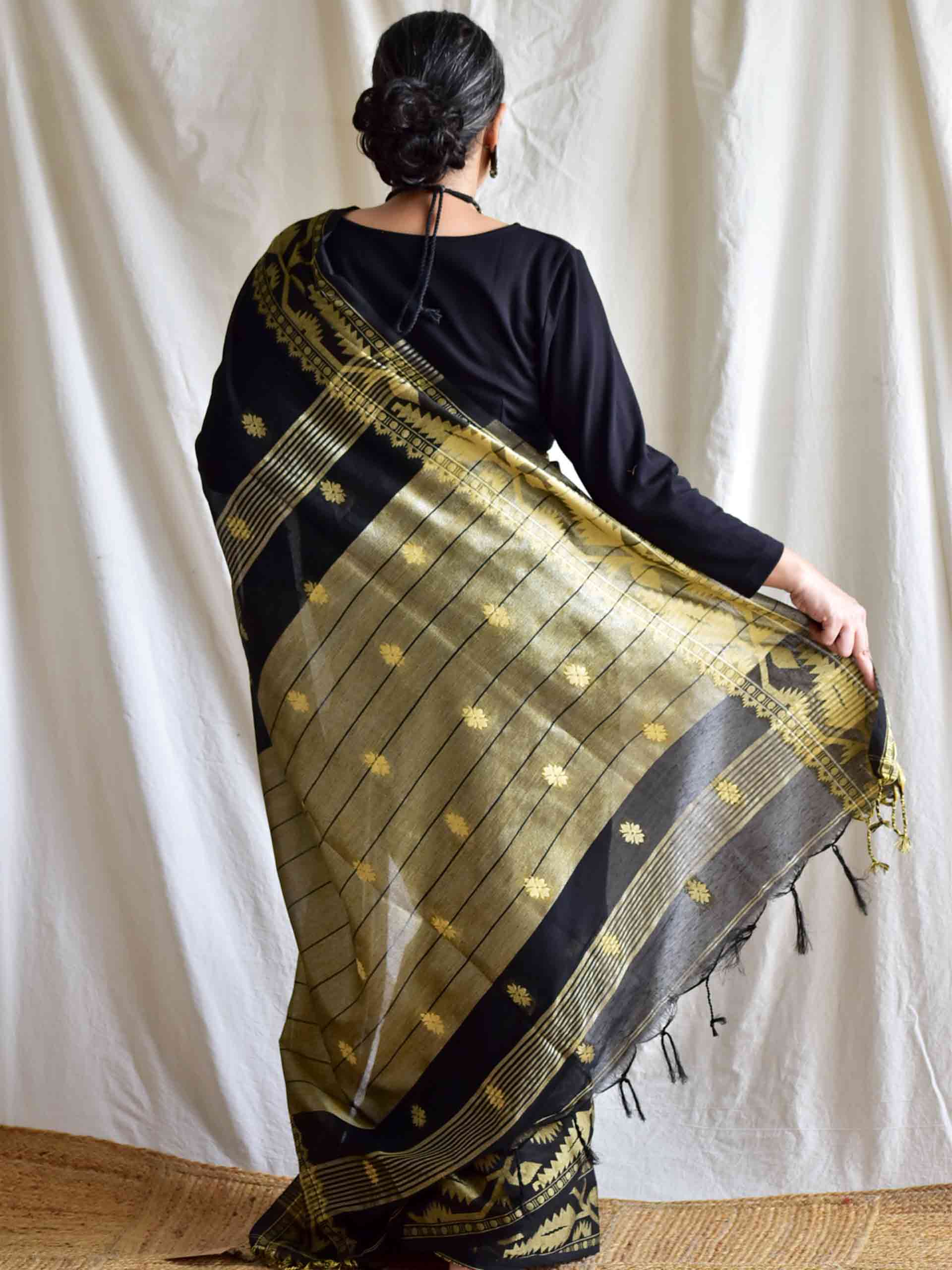 Sitara - cotton saree with woven border