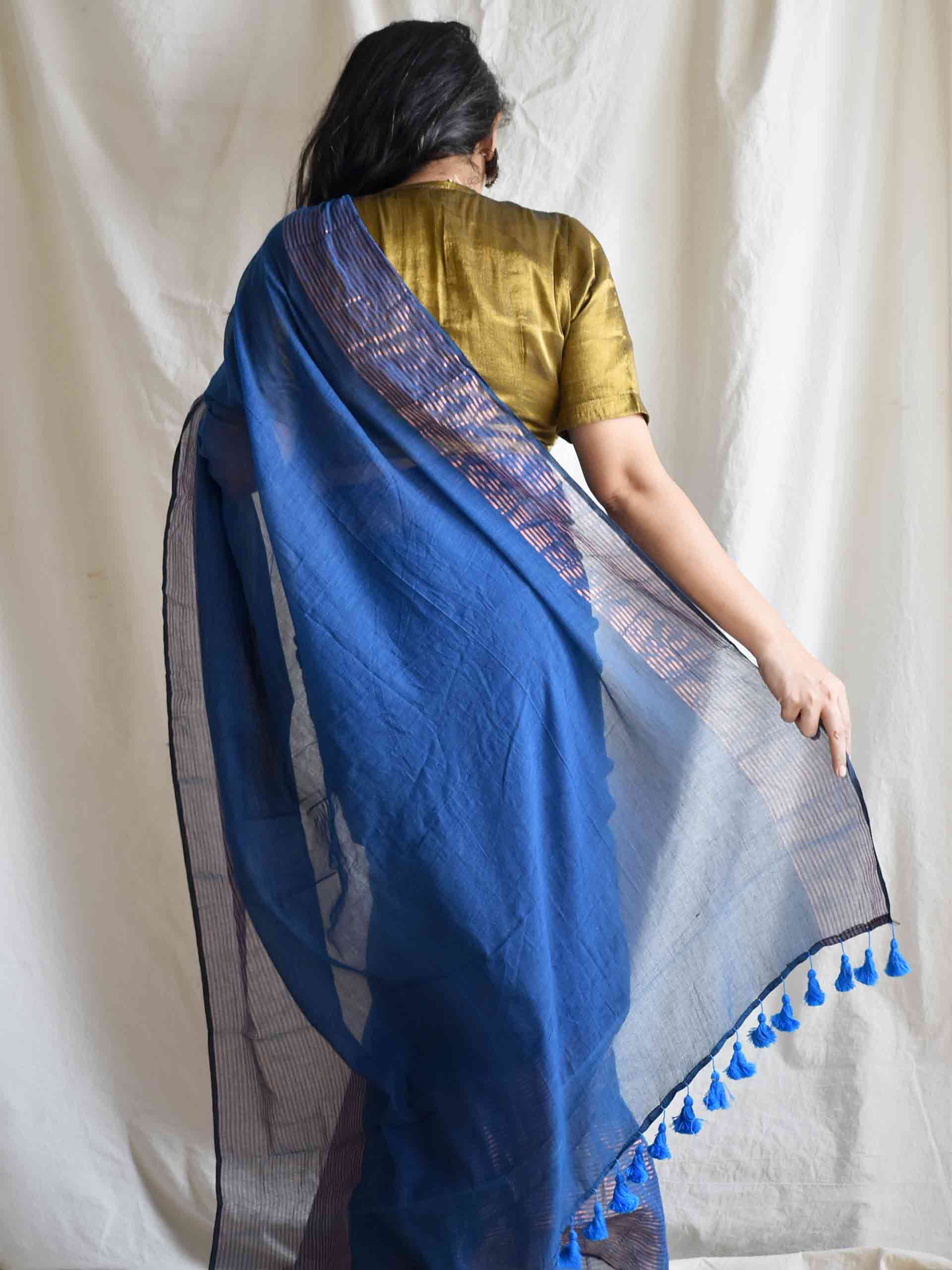 Sapphire - Mul tissue border Saree