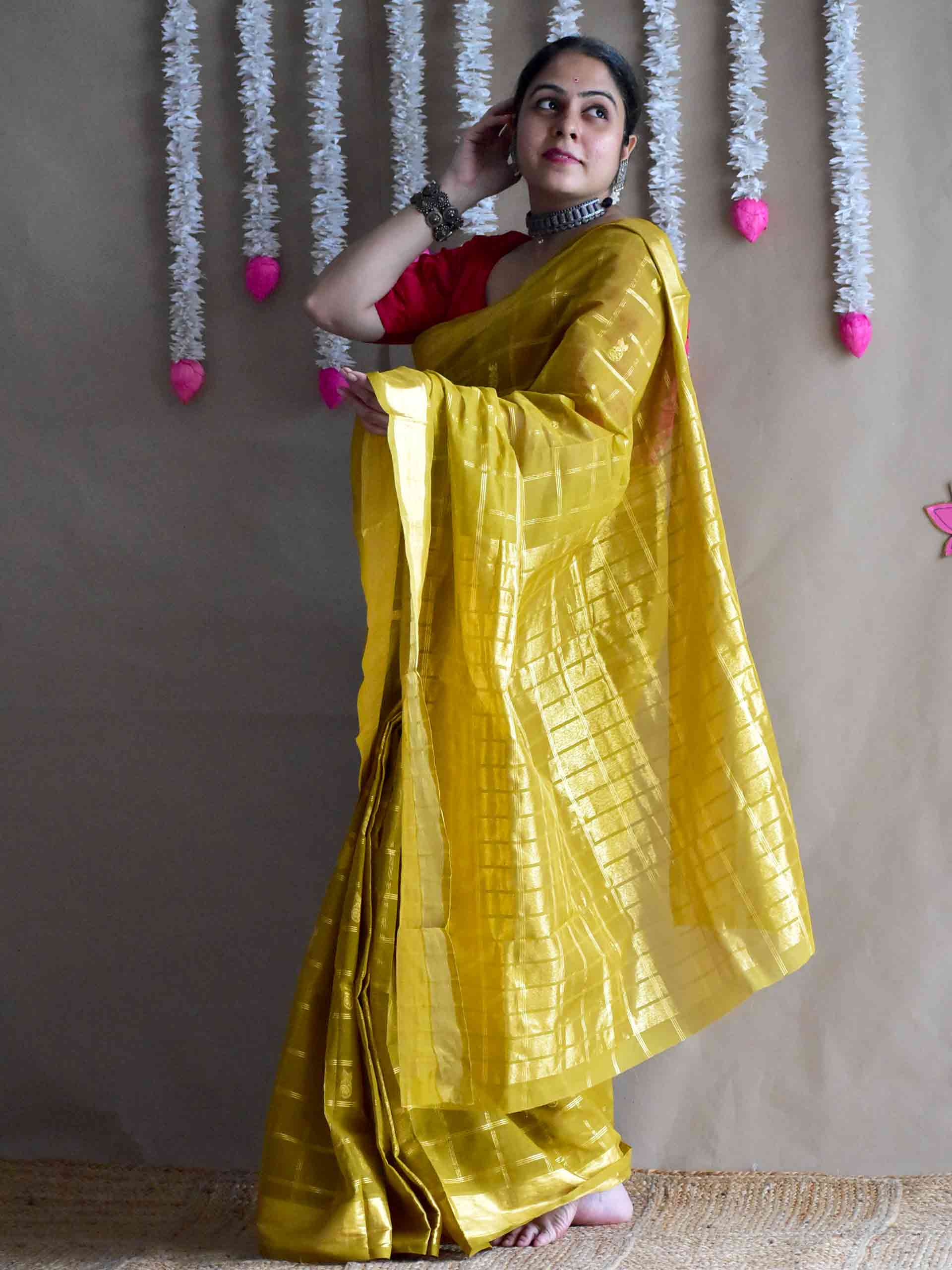 Mrinal- Venkatagiri handloom zari boota saree