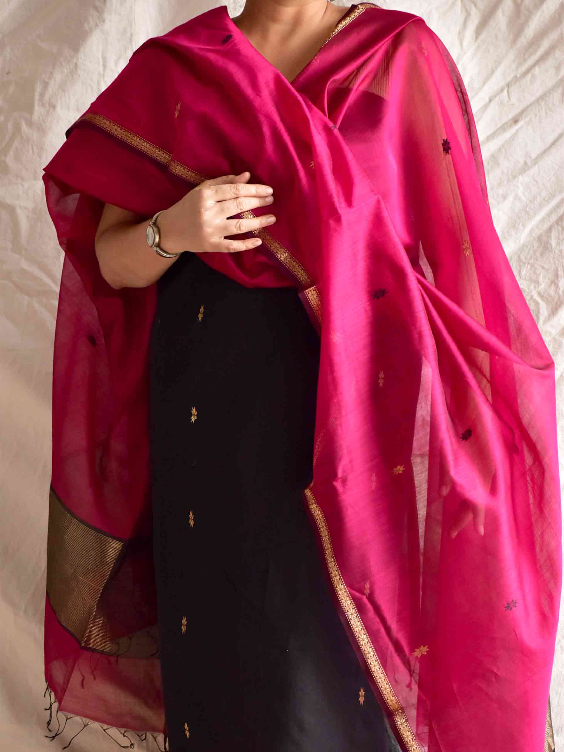 Gluaabi phool - Handloom Maheshwari silk 2 pc suit set