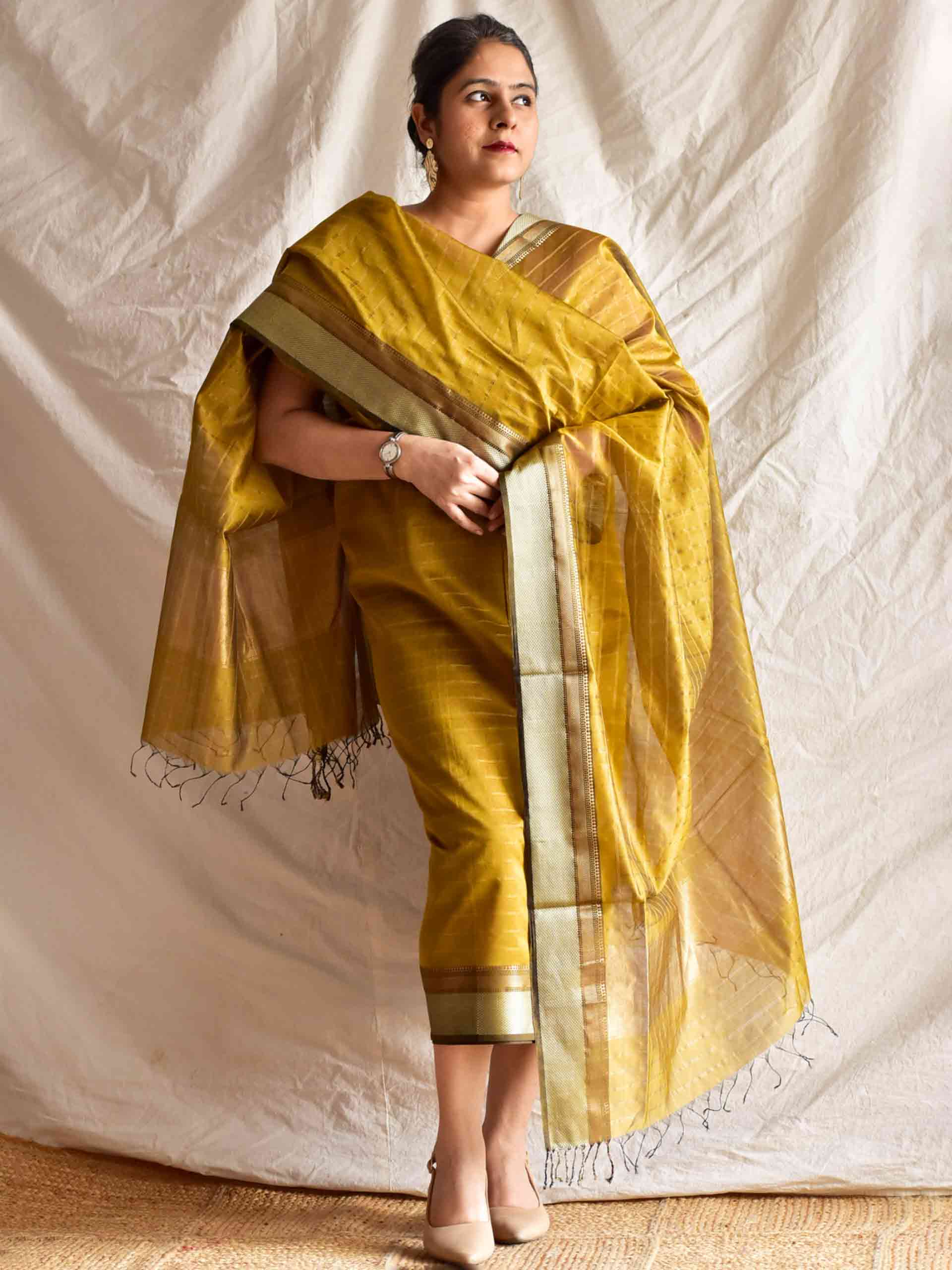Gold mine - Handloom Maheshwari silk 2 pc suit set