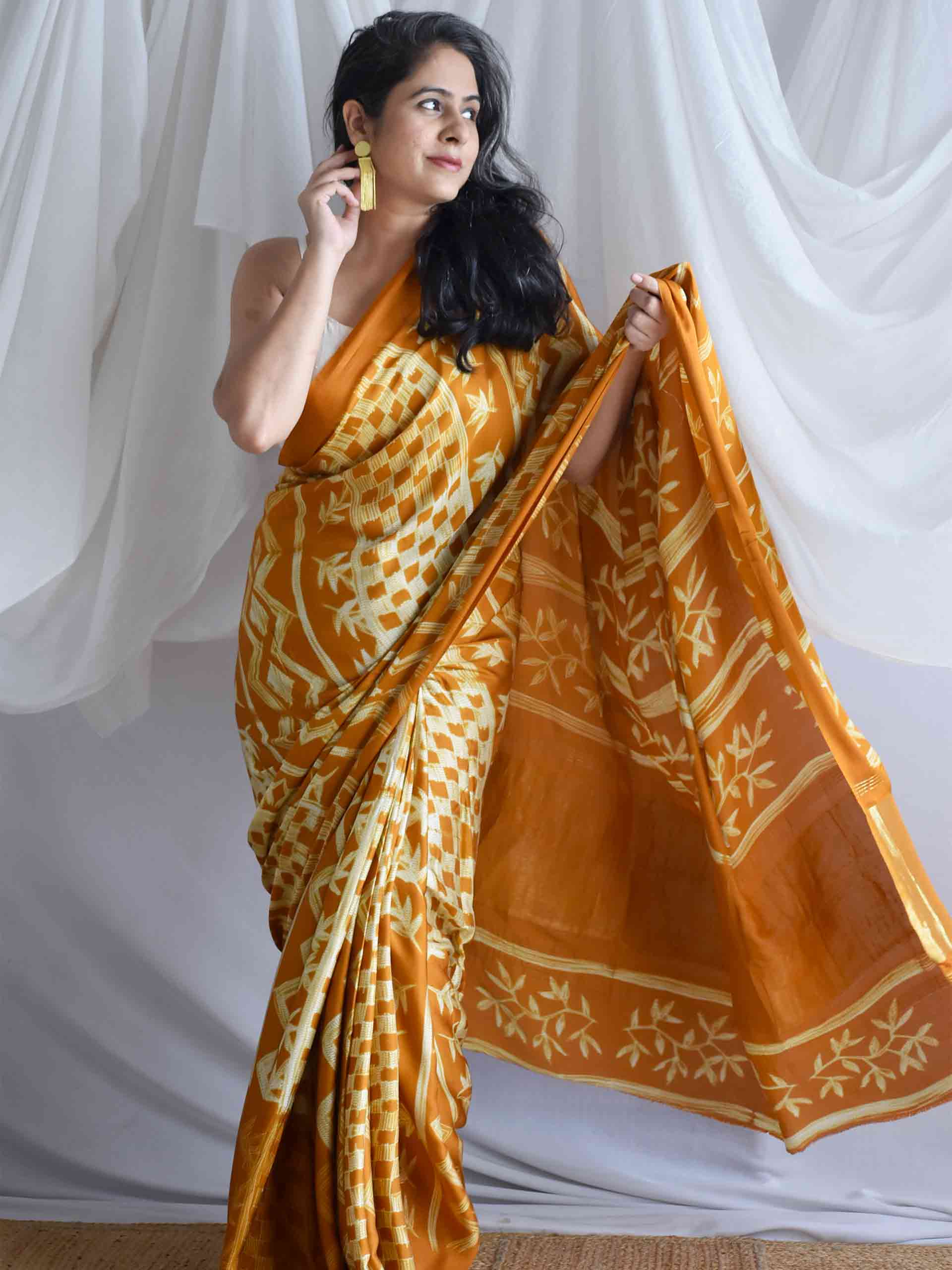 Gehre rang - Shibori Modal silk saree