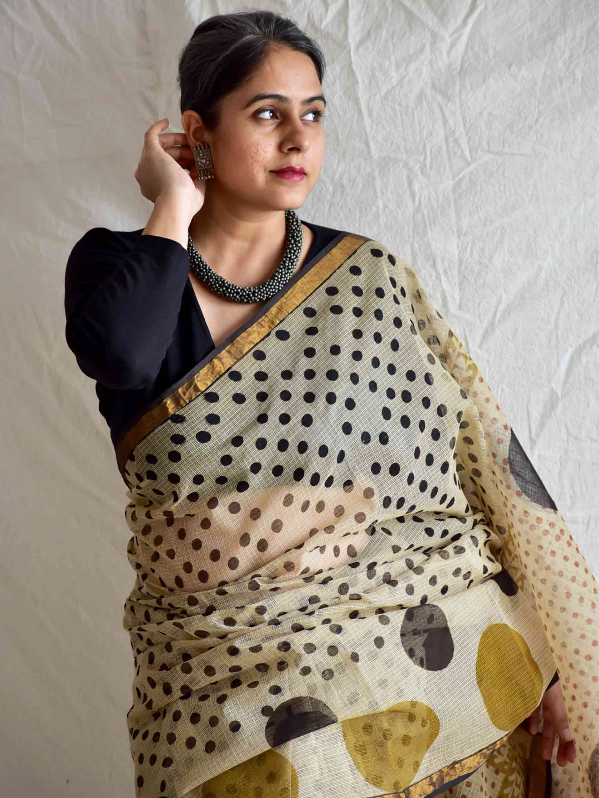 Polka love - Dabu Kota Doria Saree