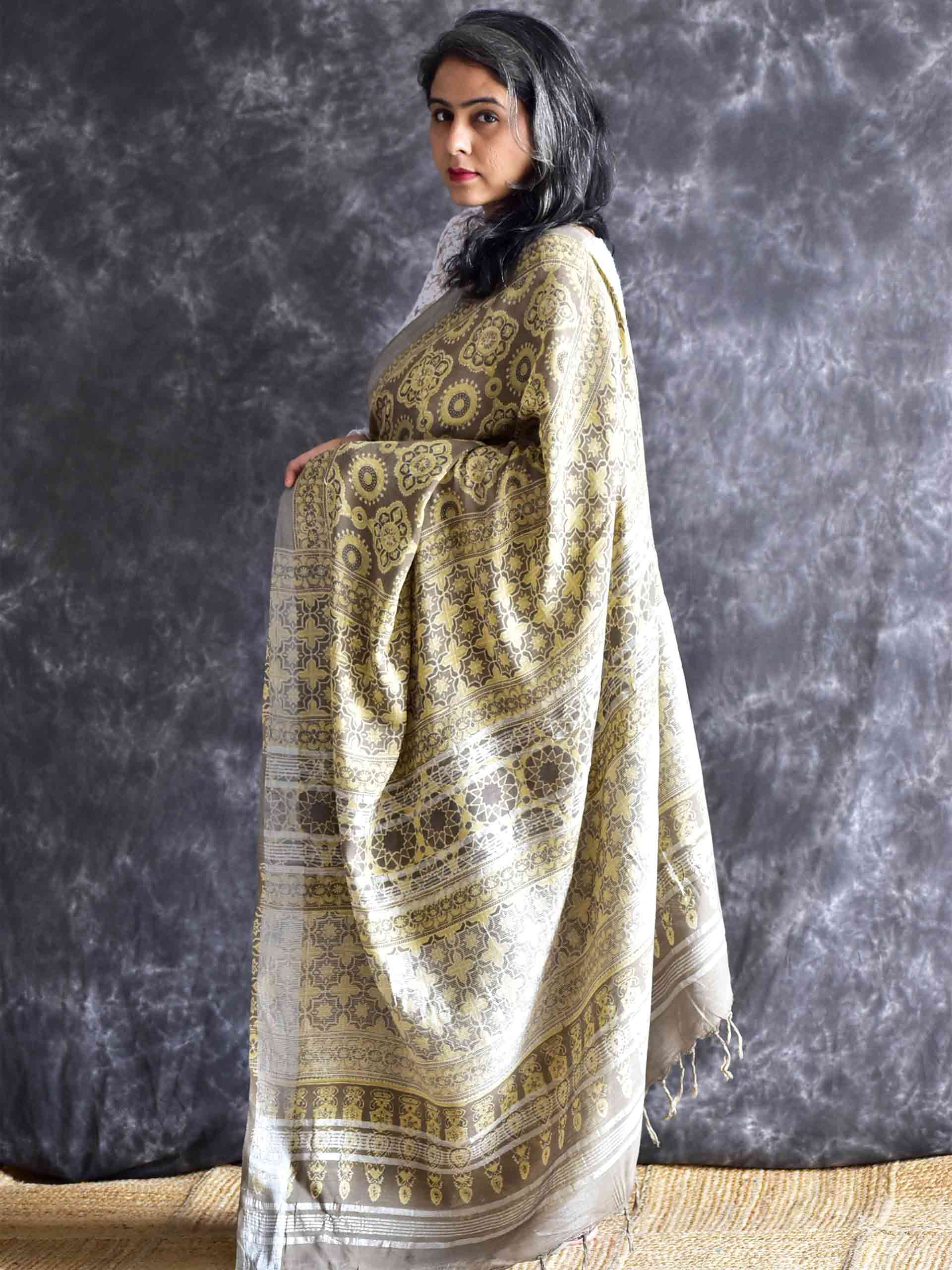 UD0067 - Ajrakh handloom Linen silk saree