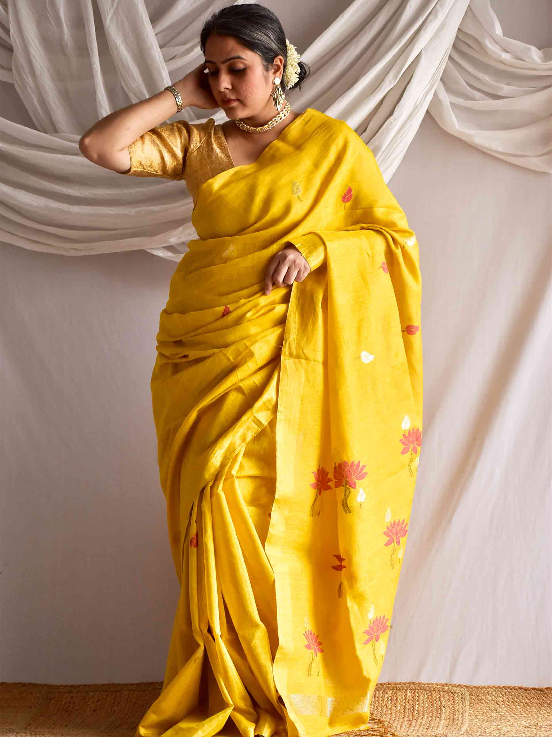 Paheli - Linen Tissue Saree