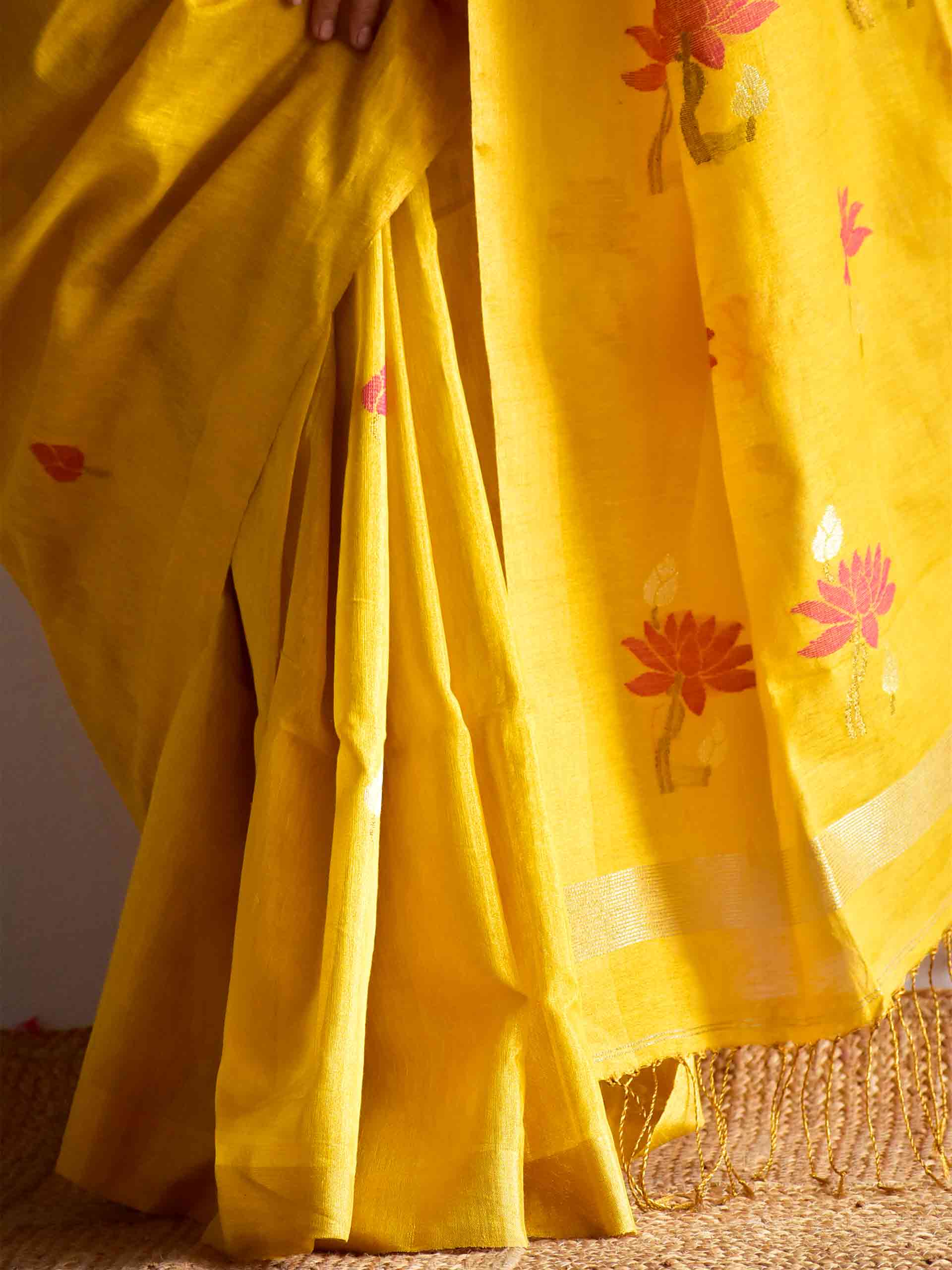 Paheli - Linen Tissue Saree
