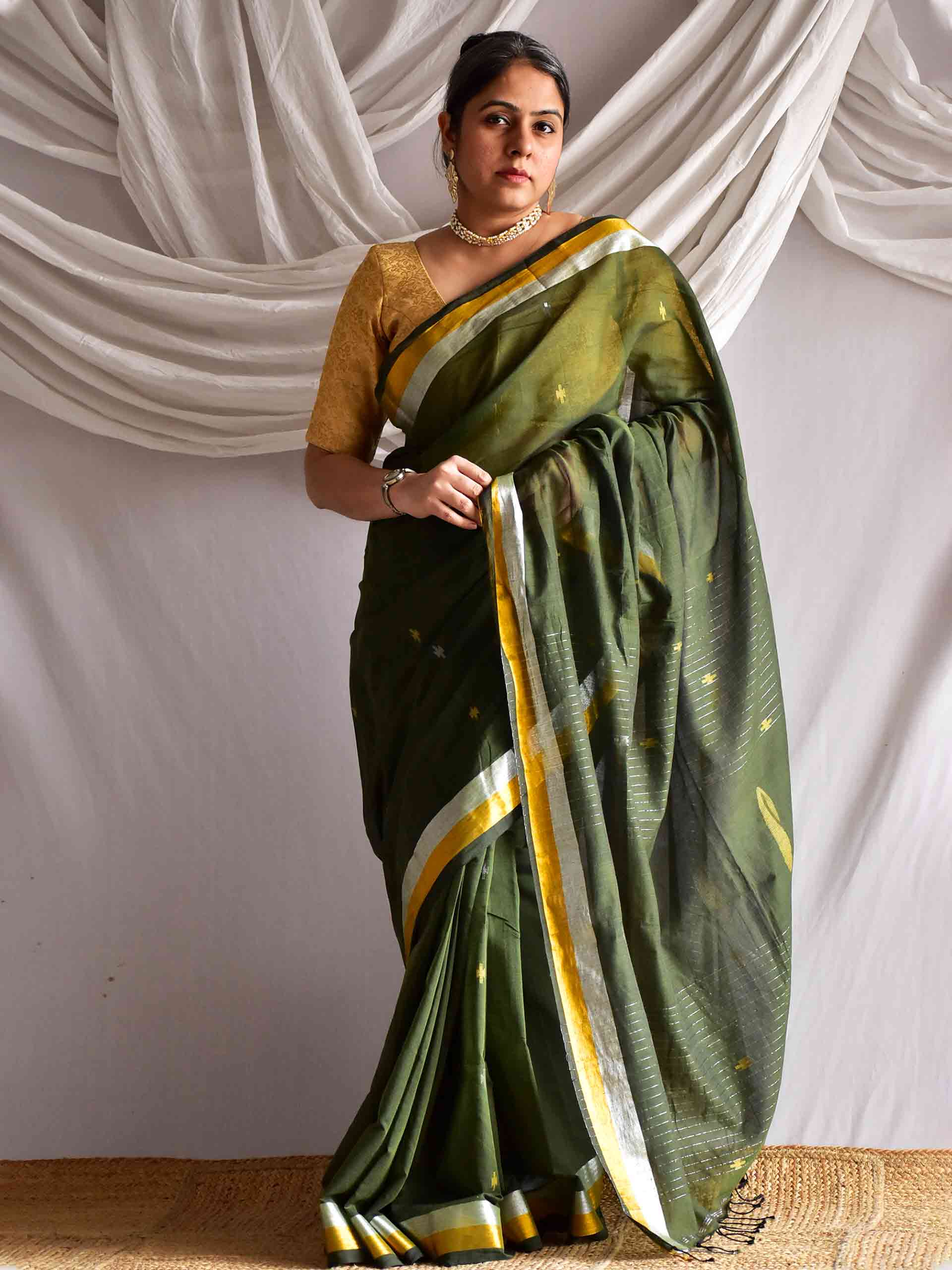Dedaar - Jacquard Mul Saree