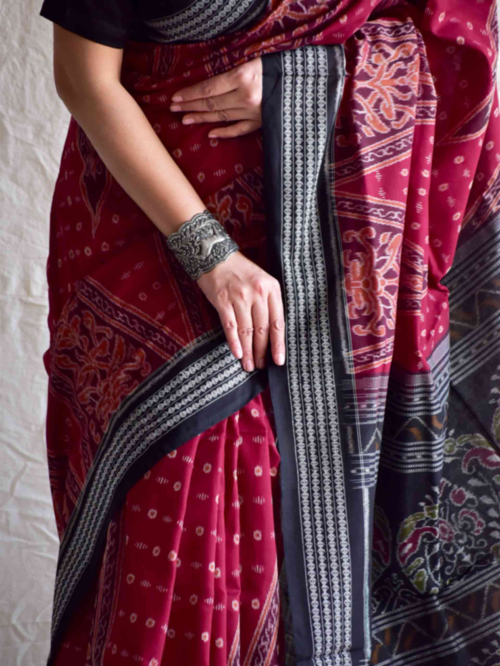 Pyramids - Handwoven ikat saree