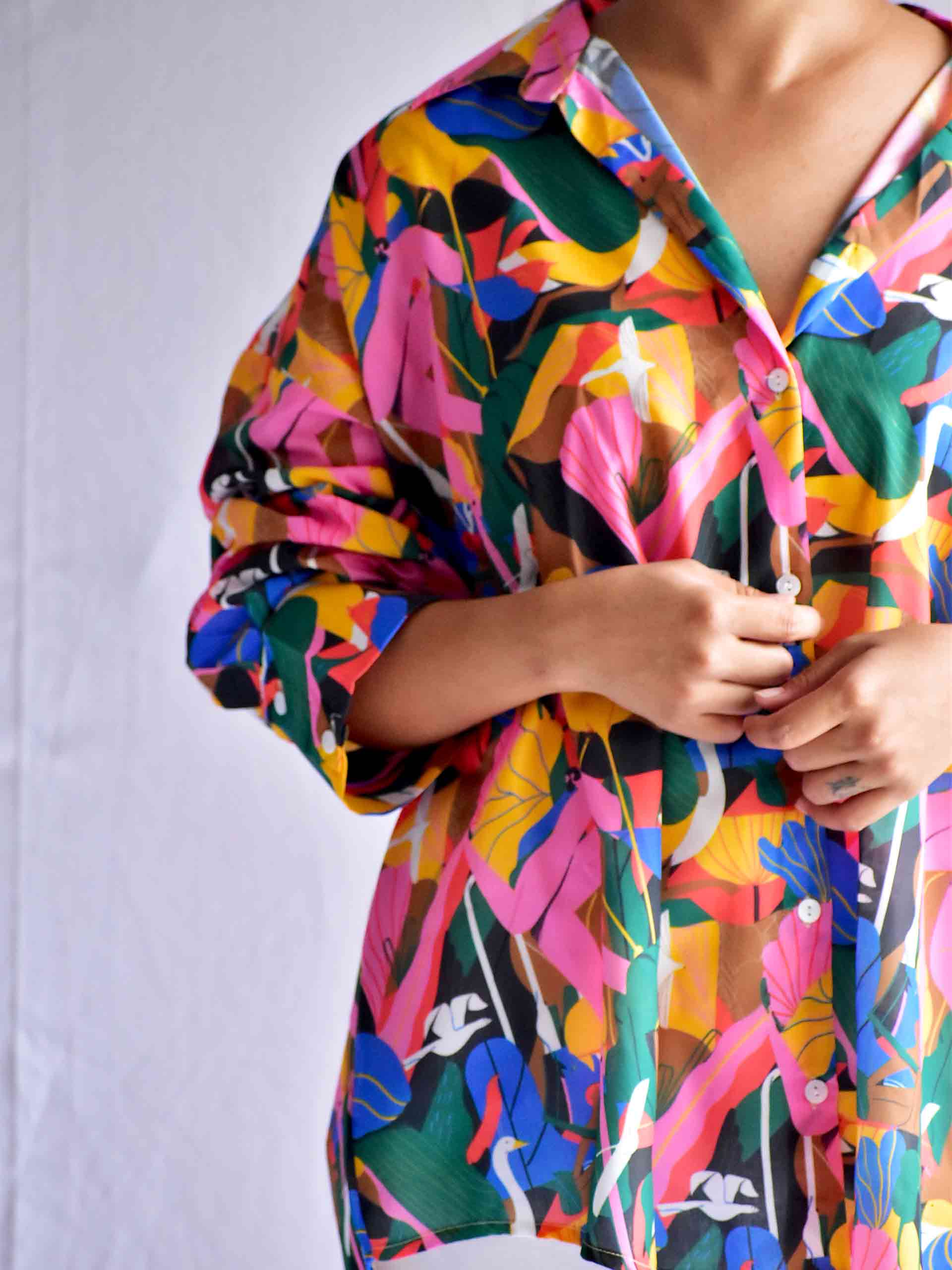 Flowerpecker - Printed oversized Shirt